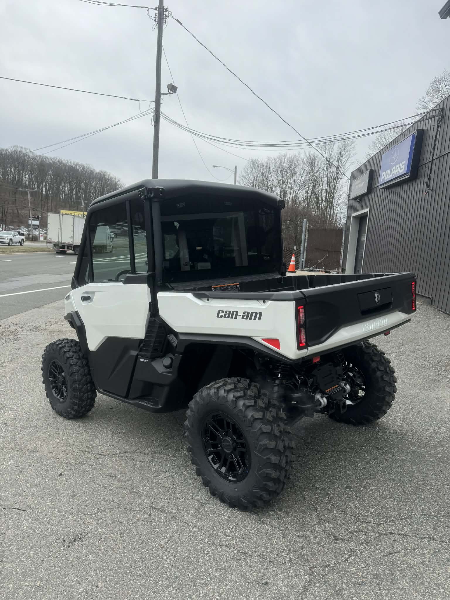 2026 Can-Am™ Defender Limited HD11 11