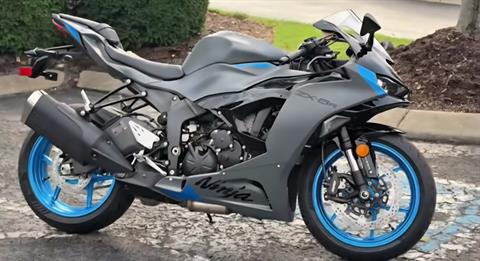 New 2026 Kawasaki Ninja® ZX™-6R ABS Metallic Matte Graphenesteel