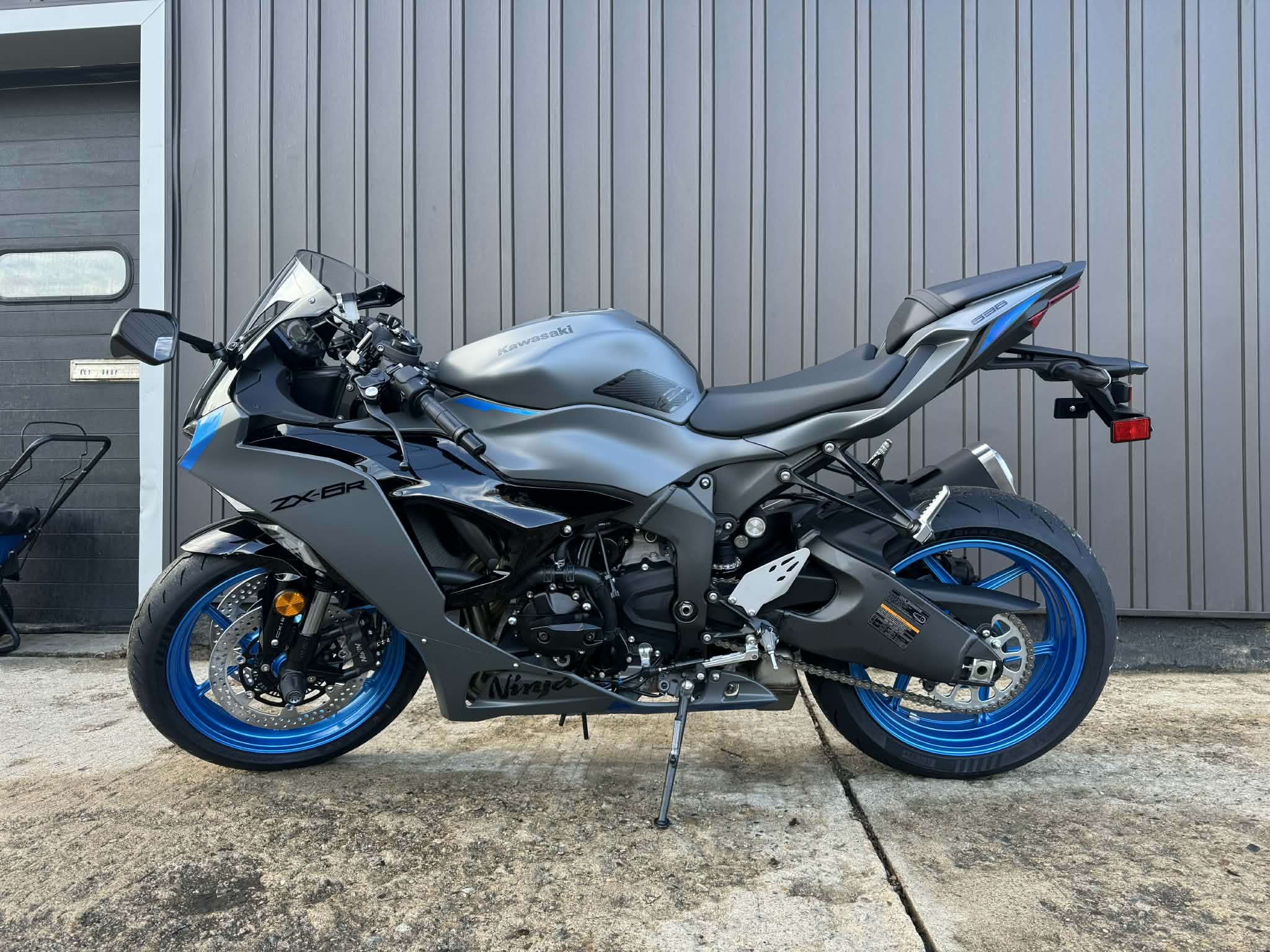 シイナ 2026 Kawasaki Ninja® ZX™-6R | Karl Malone Powersports Provo