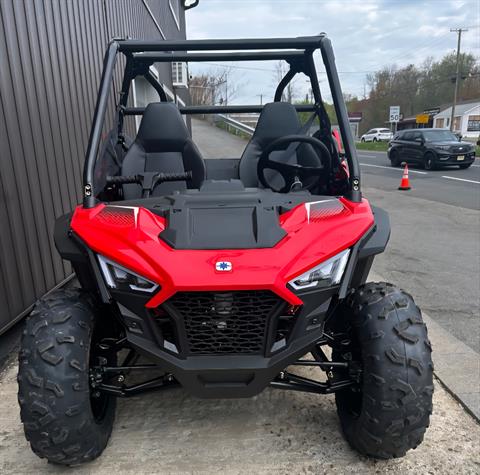 2016 マキシマム リーウェイ オーバル ダートトラック レース カーRed Take Whoops in Stride with the New Smart Suspension from Polaris