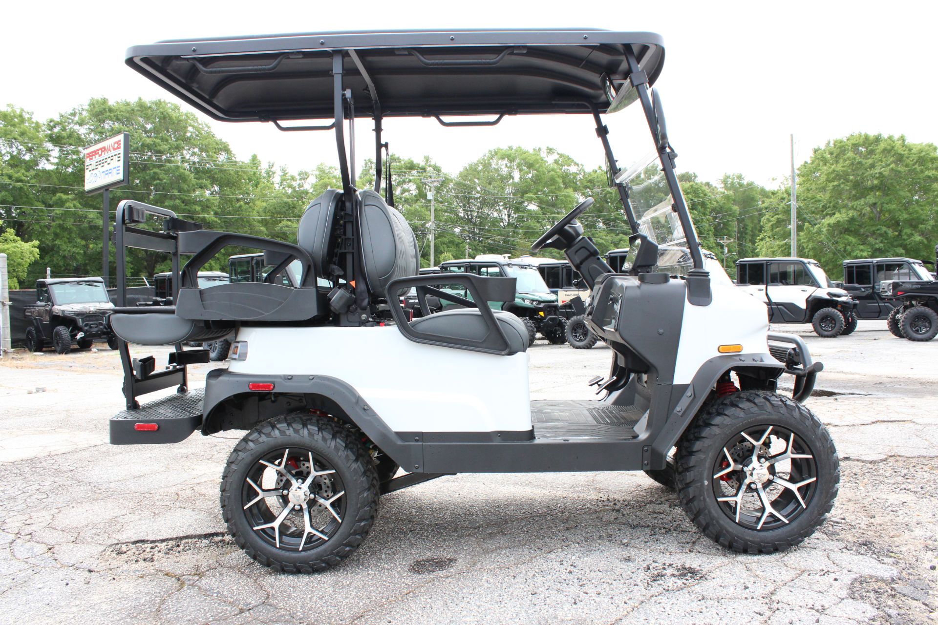 2026 Denago EV Nomad photo 9