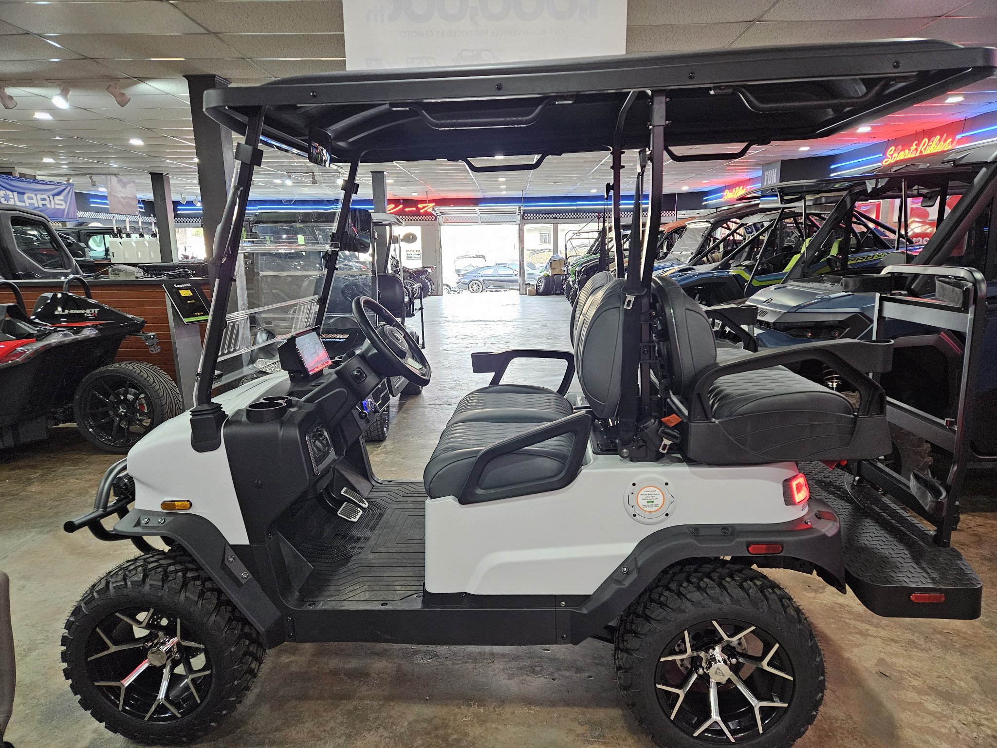 2026 Denago EV Nomad photo 5