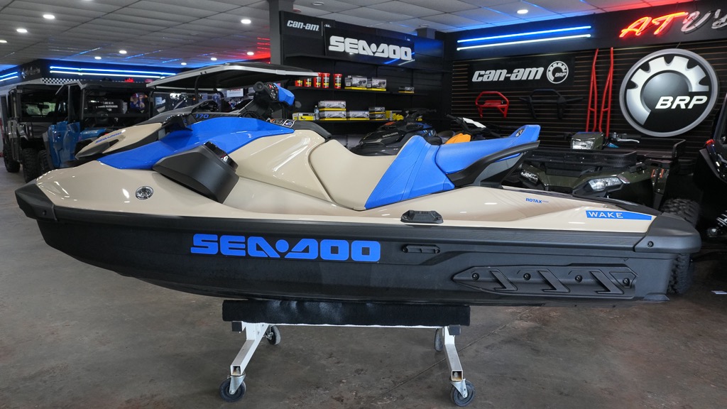 2026 Sea-Doo Wake 170 + BRP Premium Audio, iDF, iBR 1