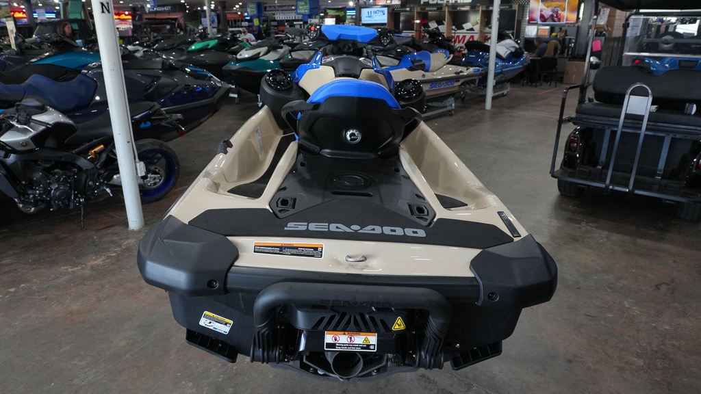 2026 Sea-Doo Wake 170 + BRP Premium Audio, iDF, iBR 3