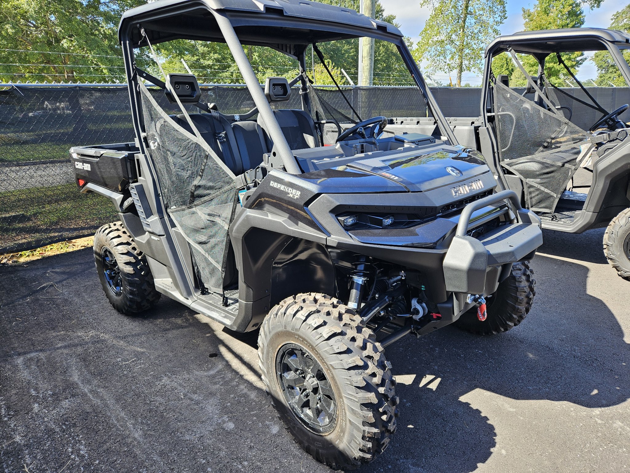2026 Defender XT HD11 with 10.25 in. touchscreen displa