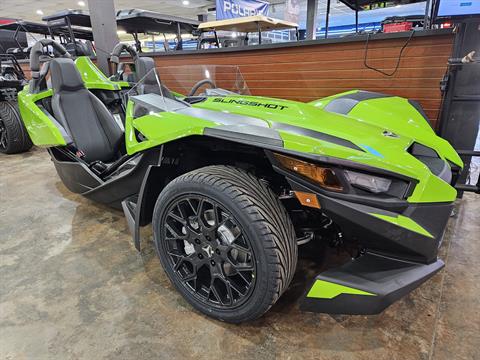 2025 Slingshot SL - Manual — photo 1 of 12