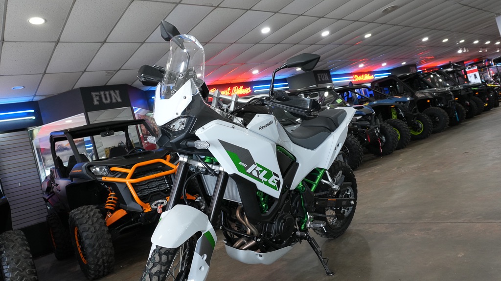 2026 Kawasaki KLE®500 SE ABS 4