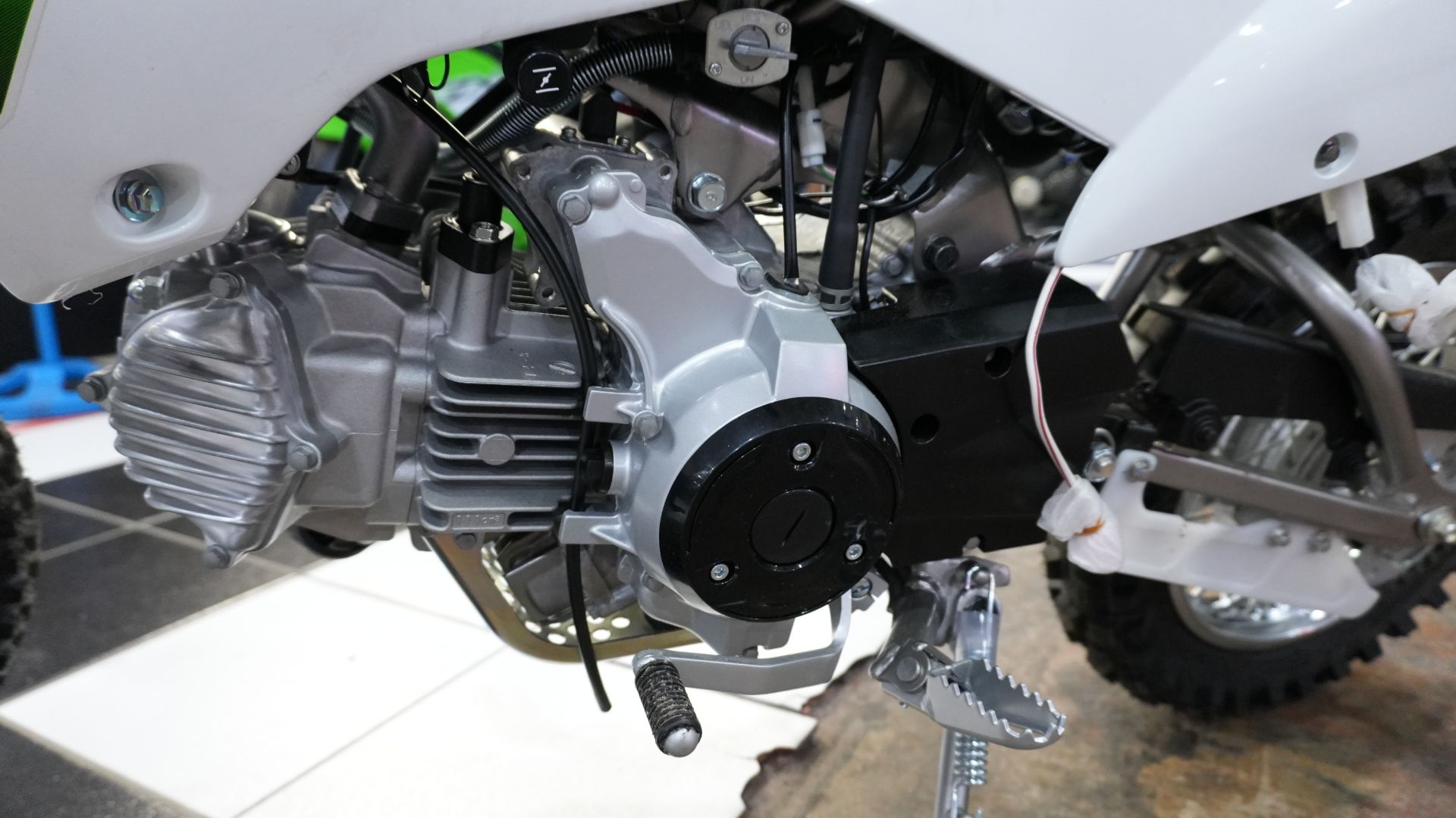 2026 Kawasaki KLX®110R 11