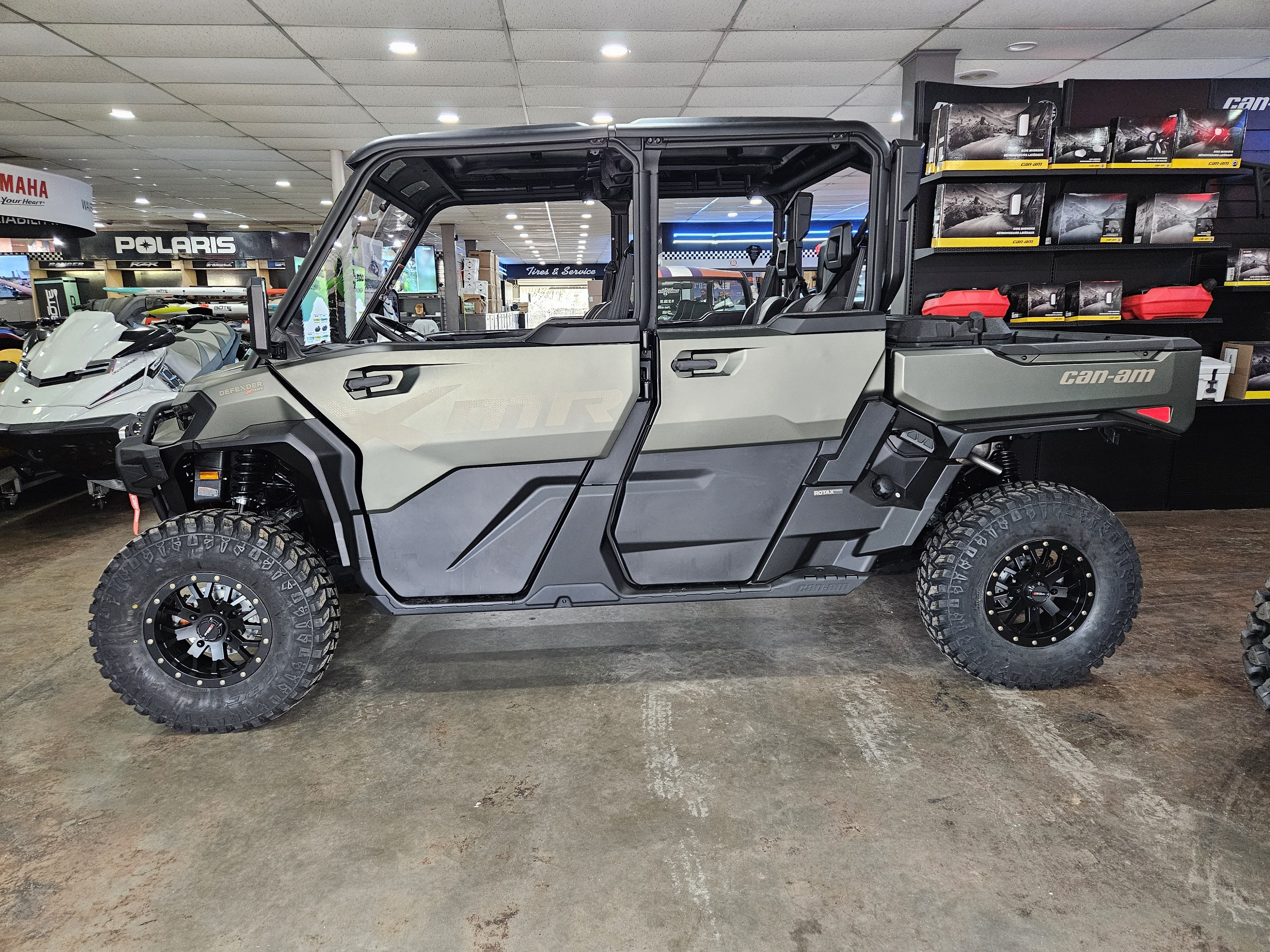 New 2026 Can-Am Defender MAX X MR HD11 With Half-Doors Loft Green