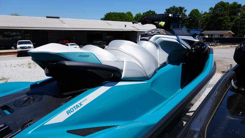 2026 Sea-Doo GTX Limited 325 3