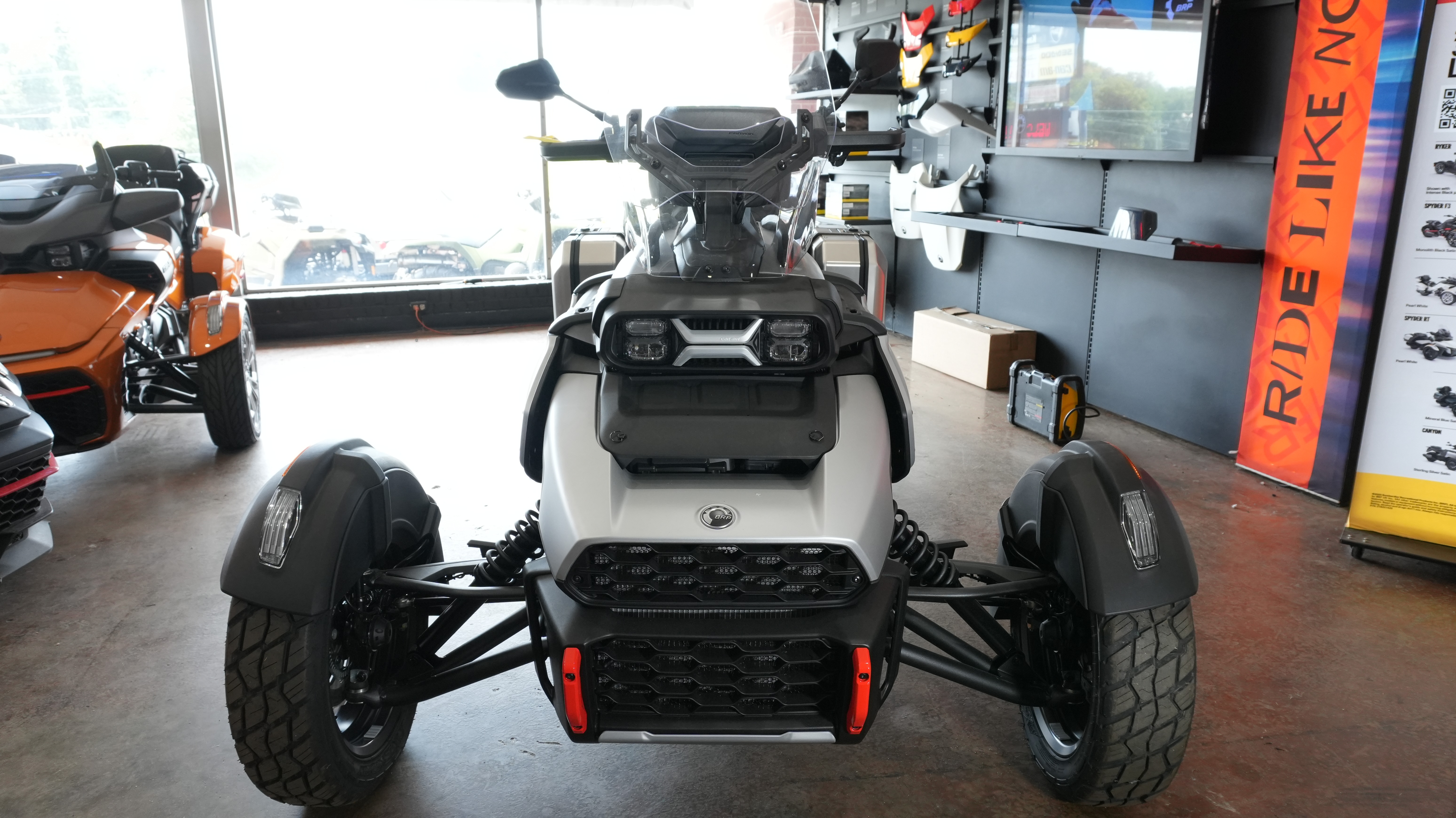 2025 Can-Am™ Canyon XT 2