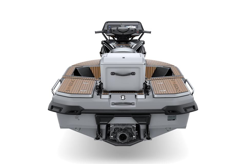 2027 Yamaha CrossWave 9