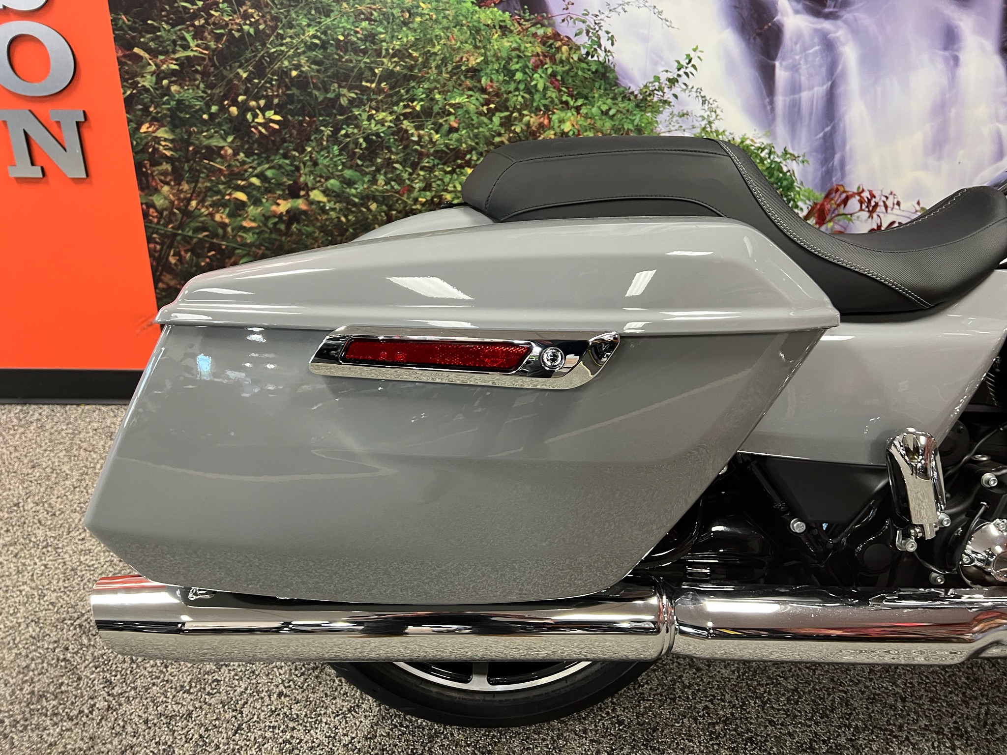 2025 Harley-Davidson Street Glide® 10