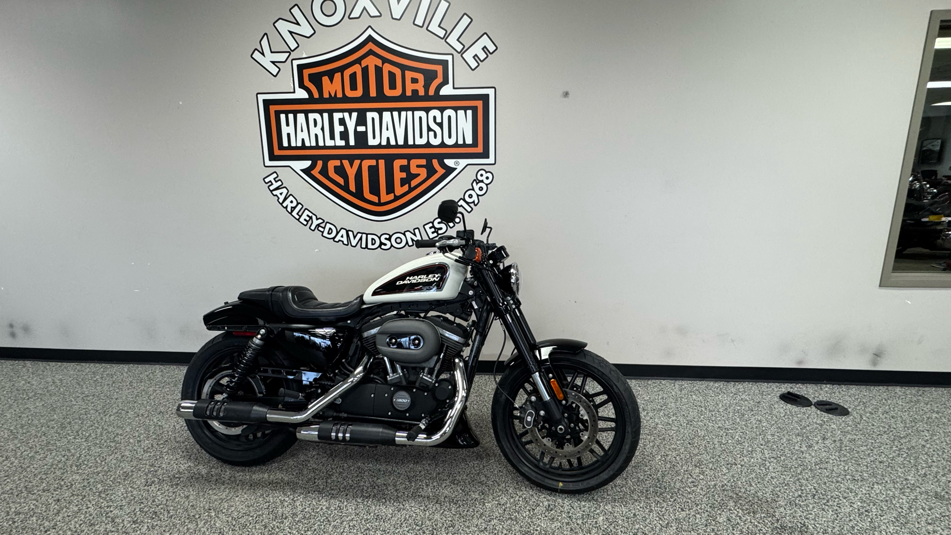 harley davidson roadster specifications