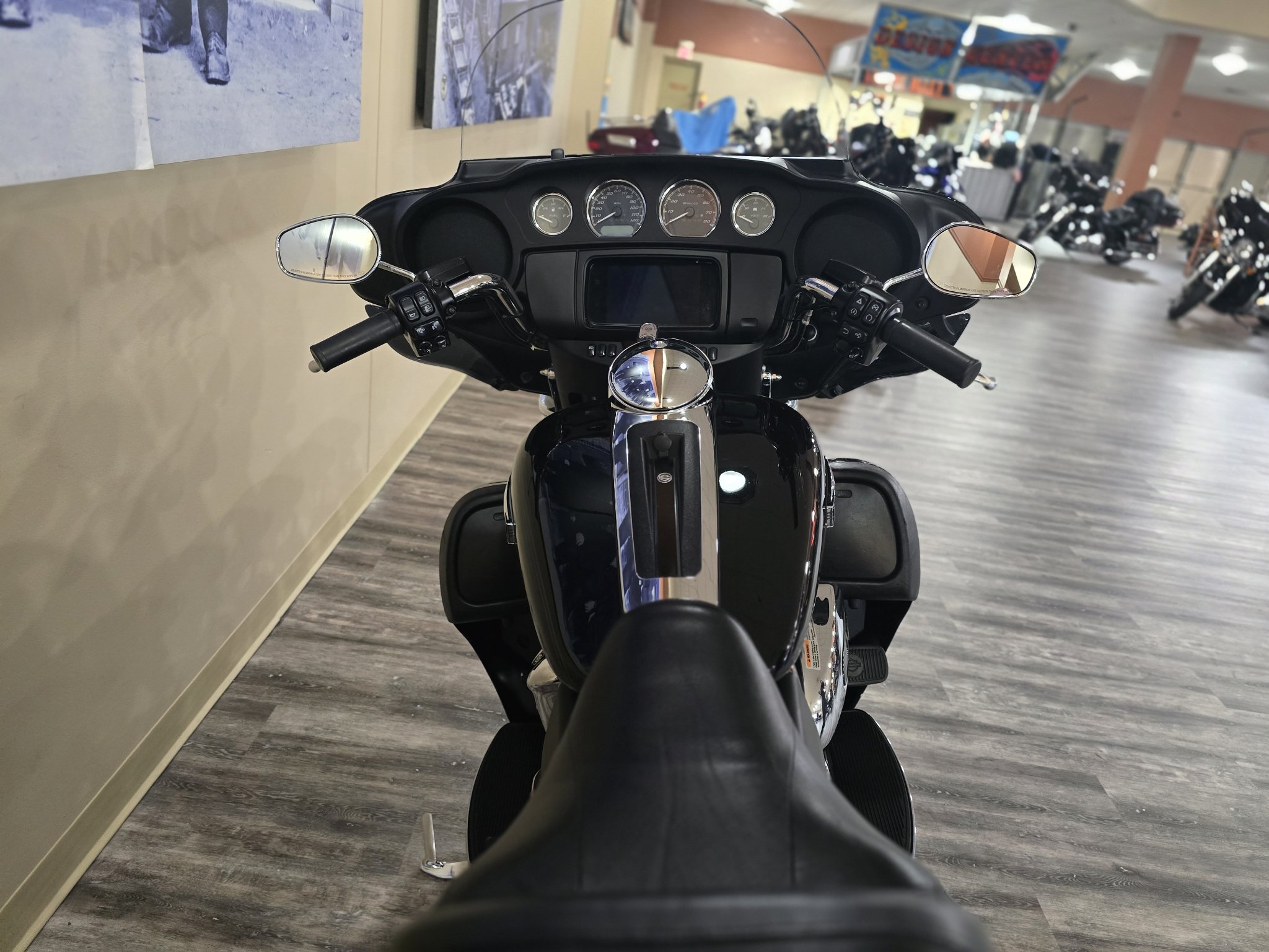 2019 Harley-Davidson Electra Glide® Ultra Classic® 8