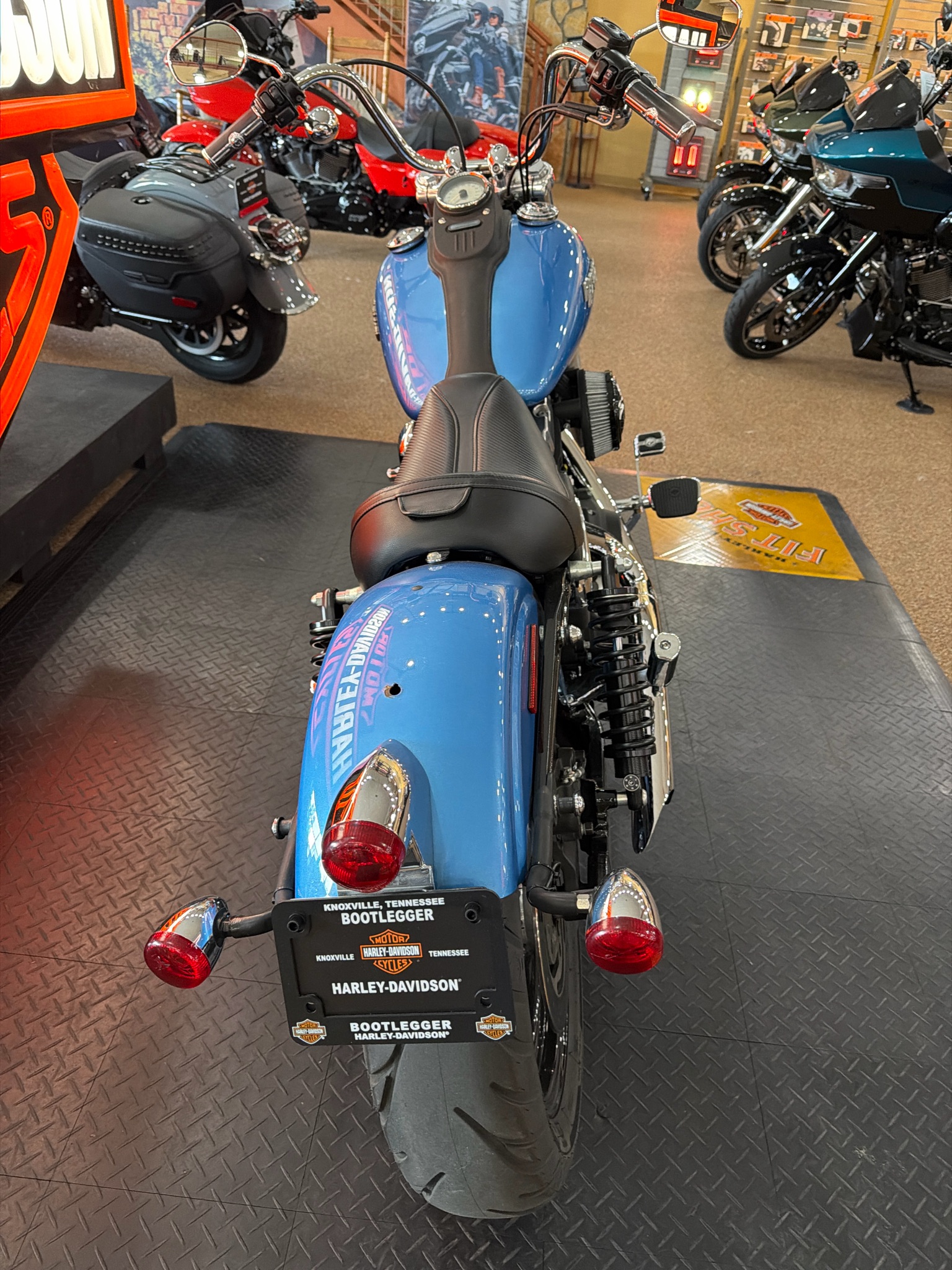 2011 Harley-Davidson Dyna® Street Bob® 4
