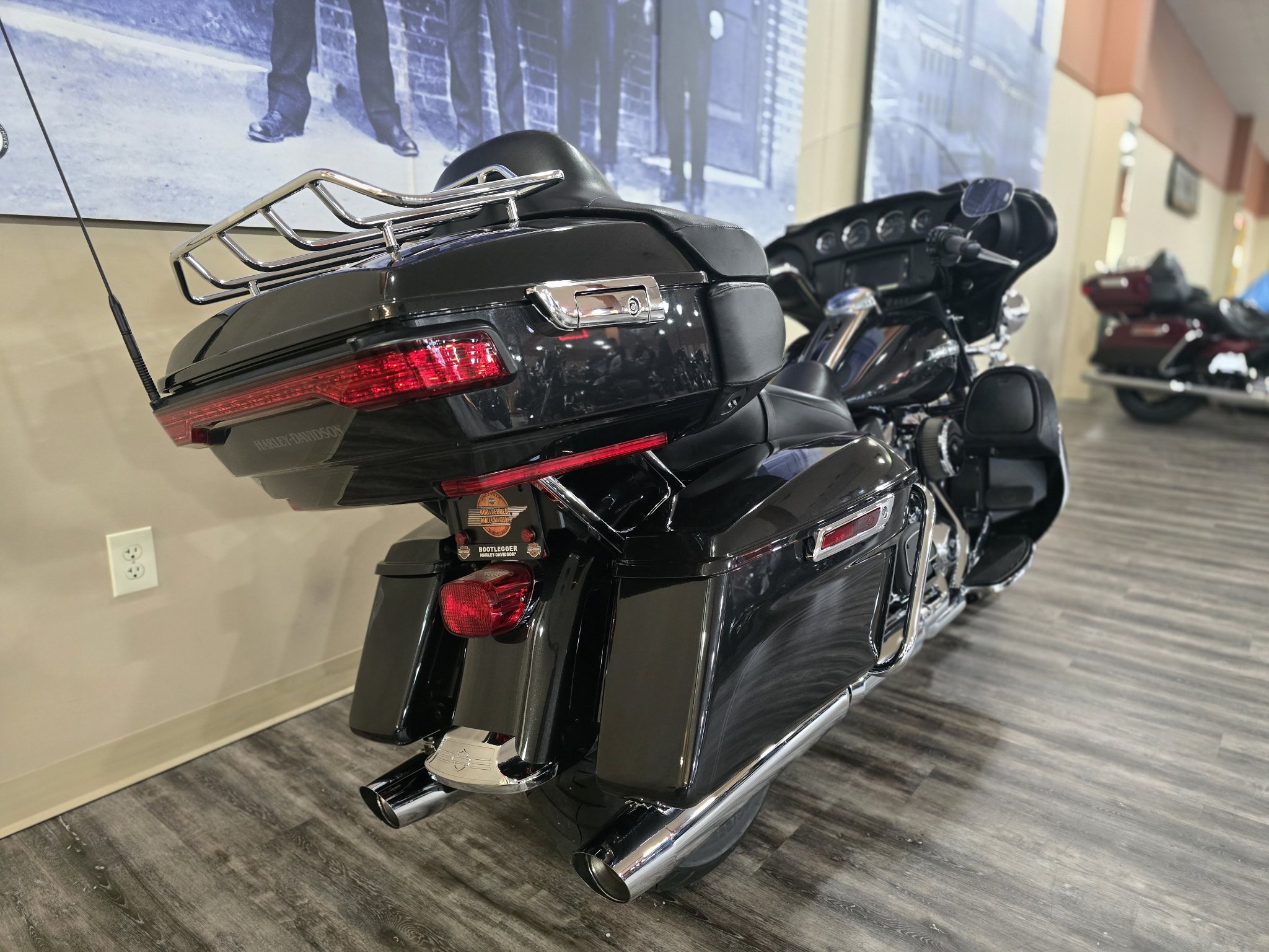 2018 Harley-Davidson Electra Glide® Ultra Classic® 6