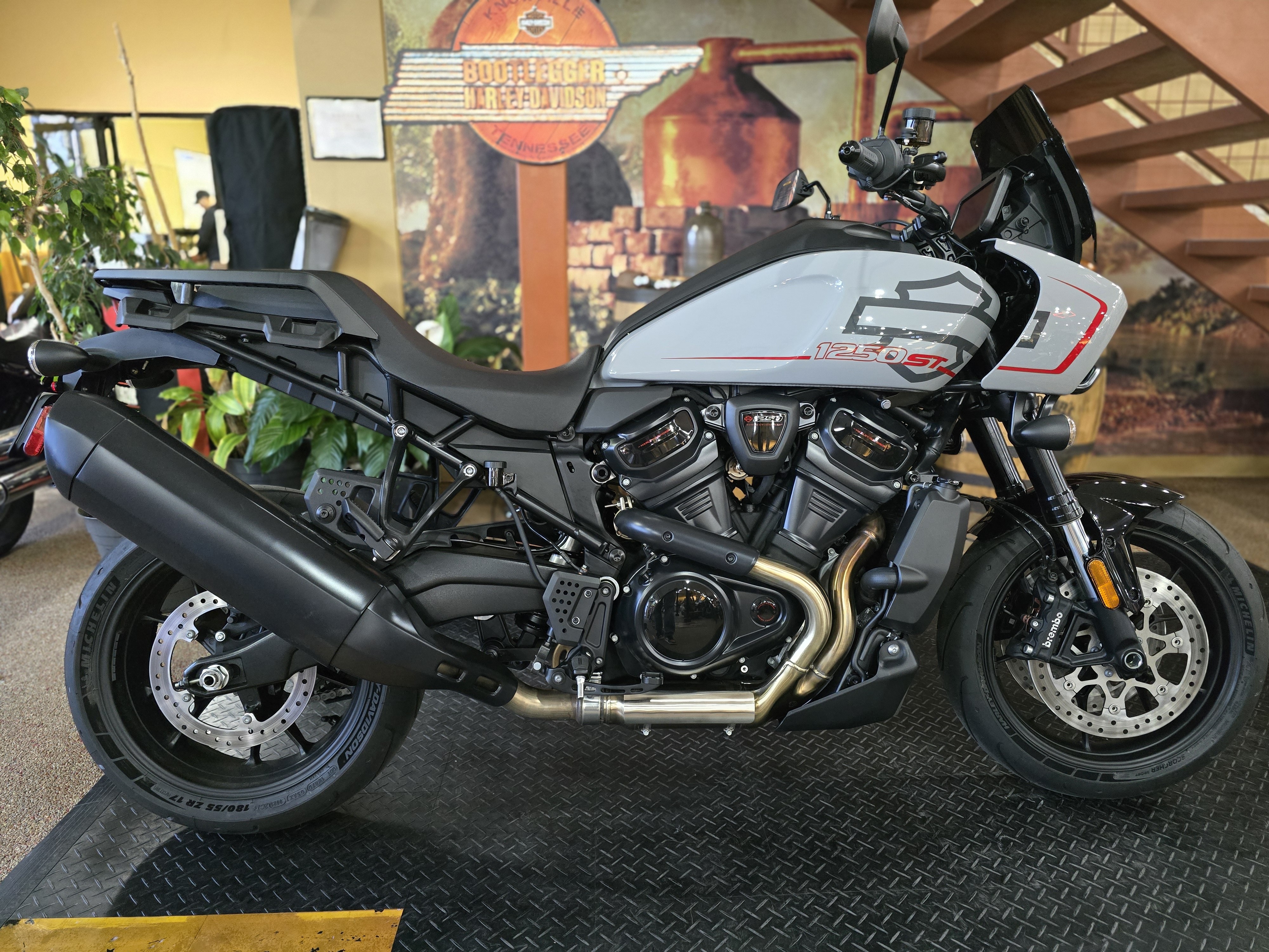 2025 Harley-Davidson Pan America® 1250 ST 2