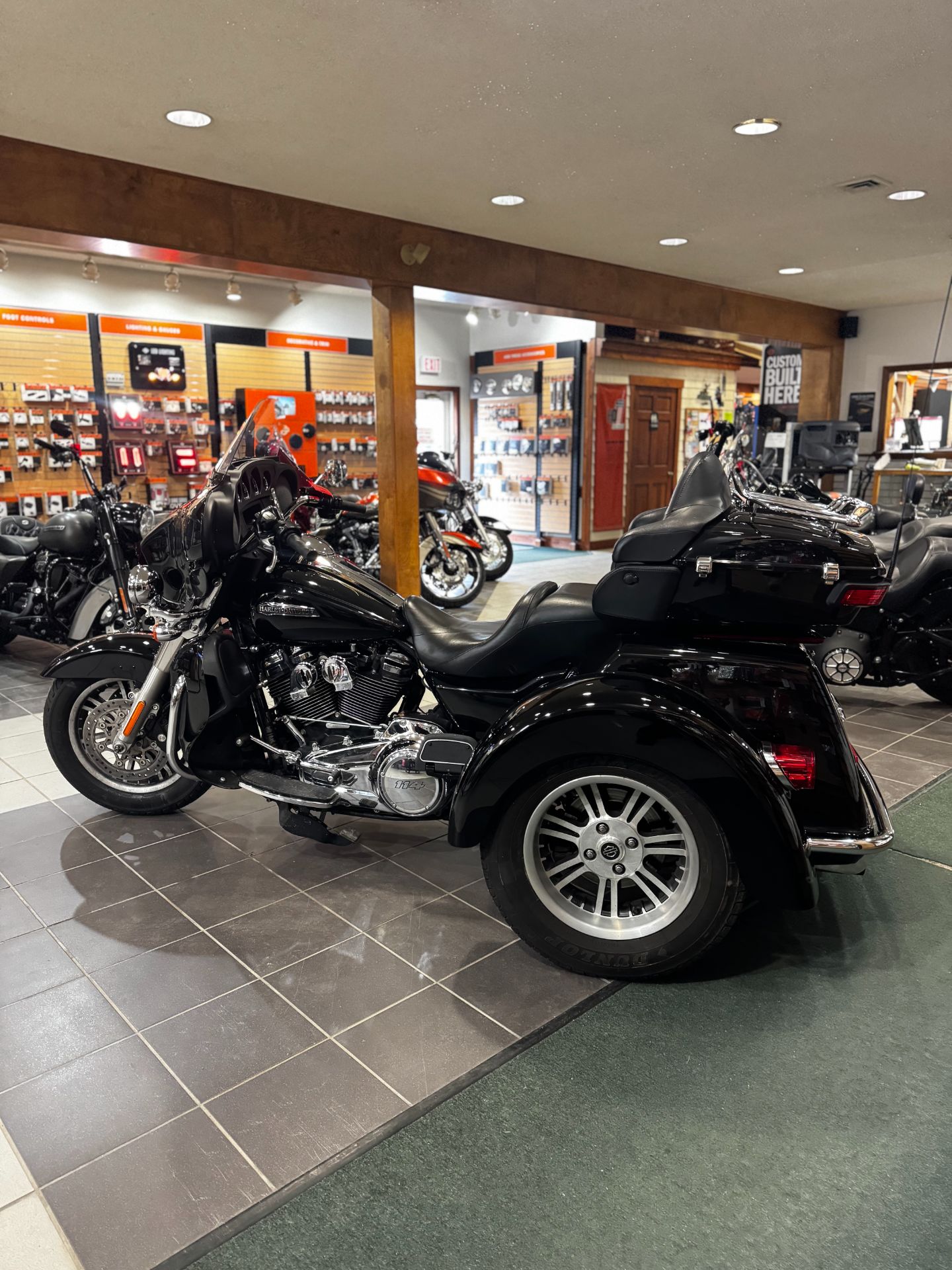 2019 Harley-Davidson Tri Glide® Ultra 1