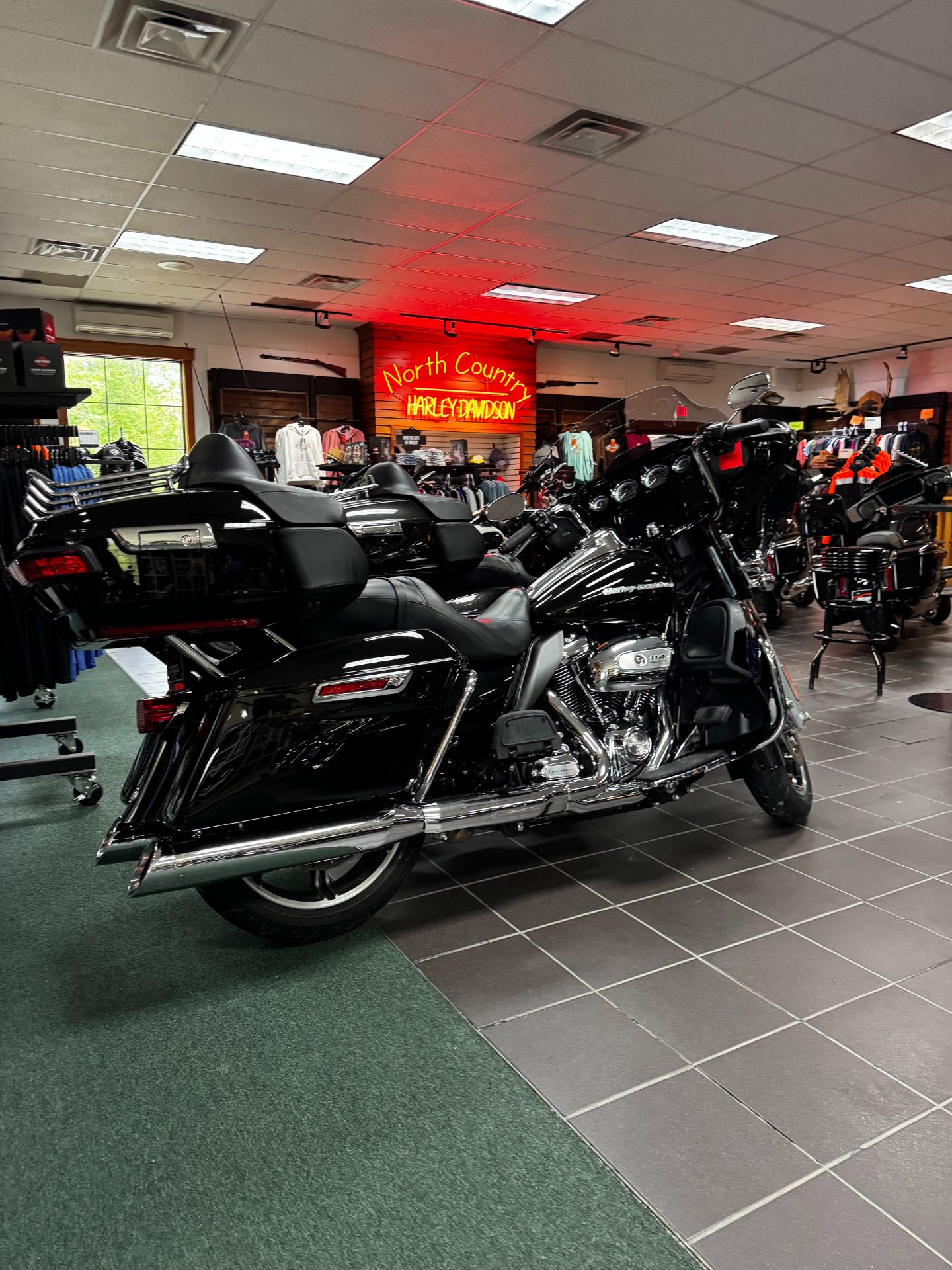 2021 Harley-Davidson Ultra Limited in Augusta, Maine - Photo 2