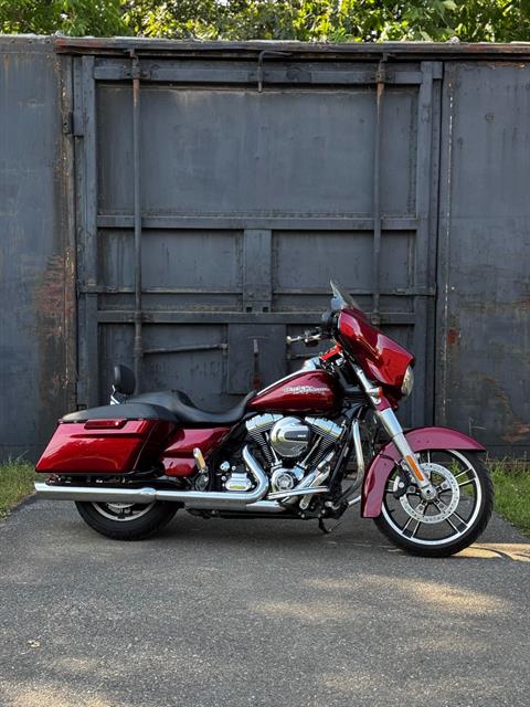 2016 Harley-Davidson Street Glide® Special in Augusta, Maine - Photo 2
