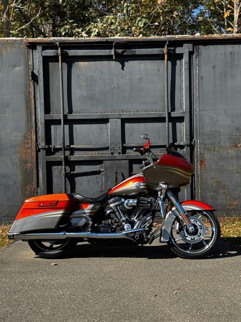 2013 Harley-Davidson CVO™ Road Glide® Custom in Augusta, Maine - Photo 2