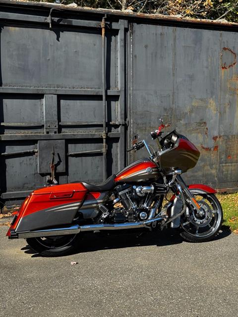 2013 Harley-Davidson CVO™ Road Glide® Custom in Augusta, Maine - Photo 3