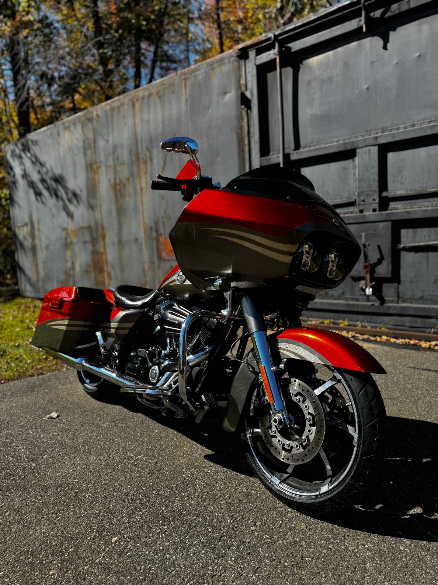 2013 Harley-Davidson CVO™ Road Glide® Custom in Augusta, Maine - Photo 4