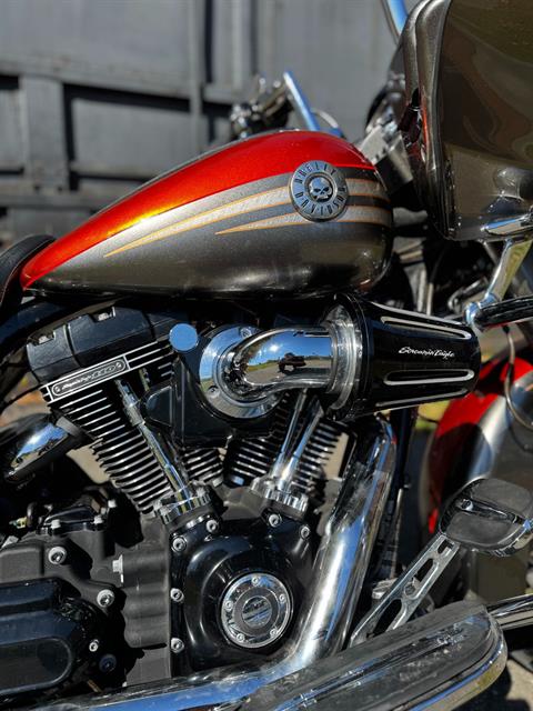 2013 Harley-Davidson CVO™ Road Glide® Custom in Augusta, Maine - Photo 6