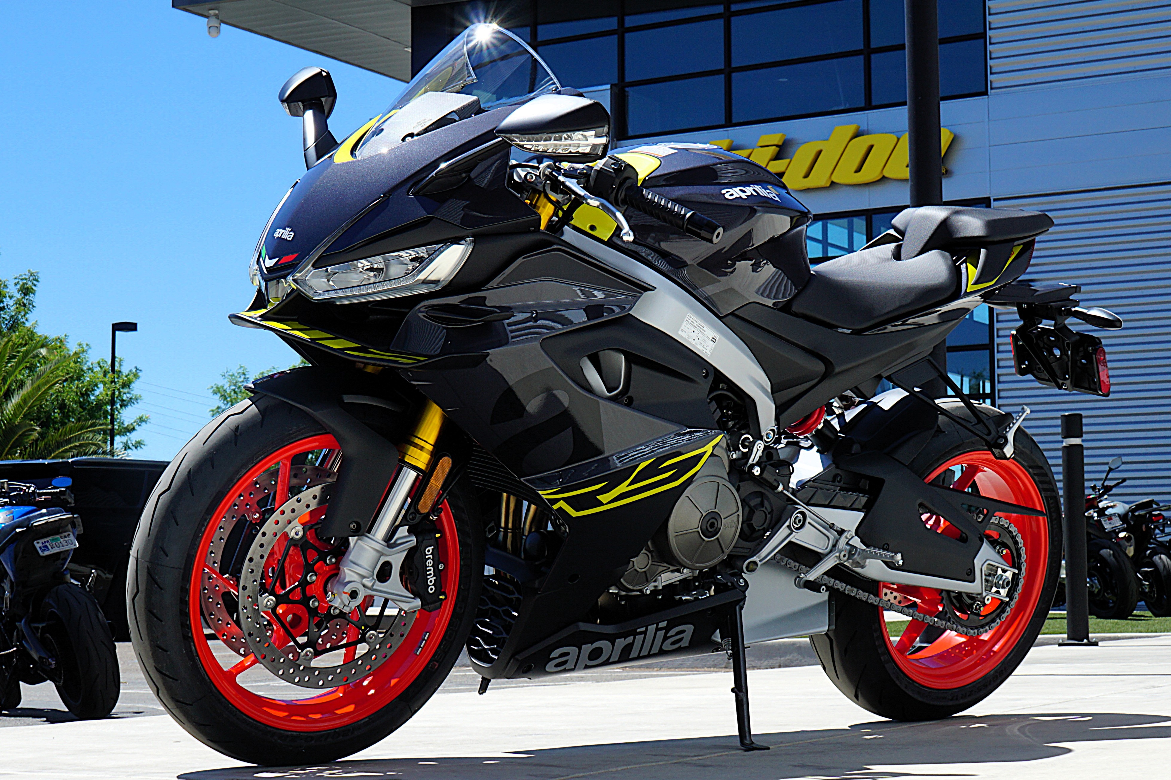 2027 Aprilia RS photo 7