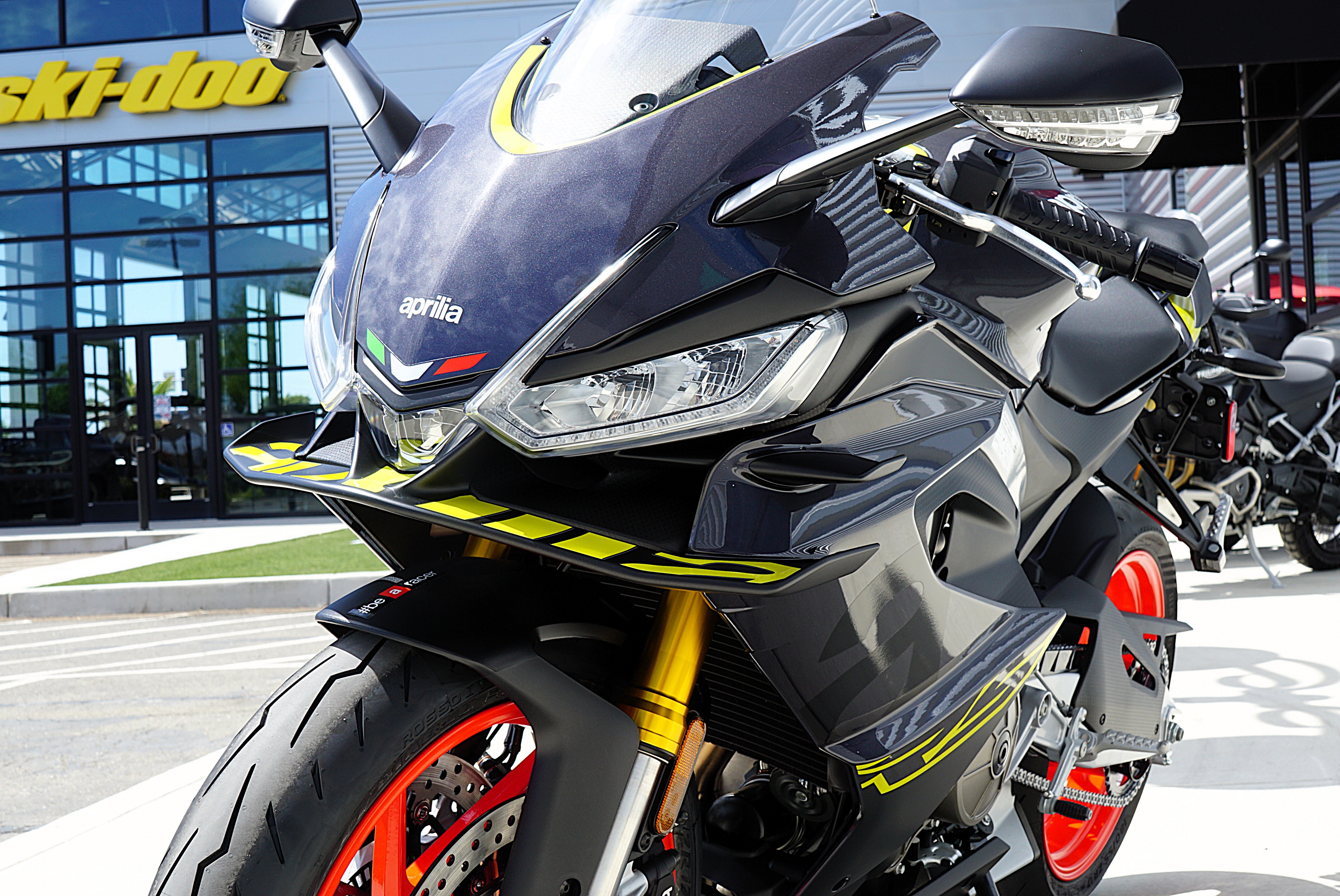 2027 Aprilia RS photo 3