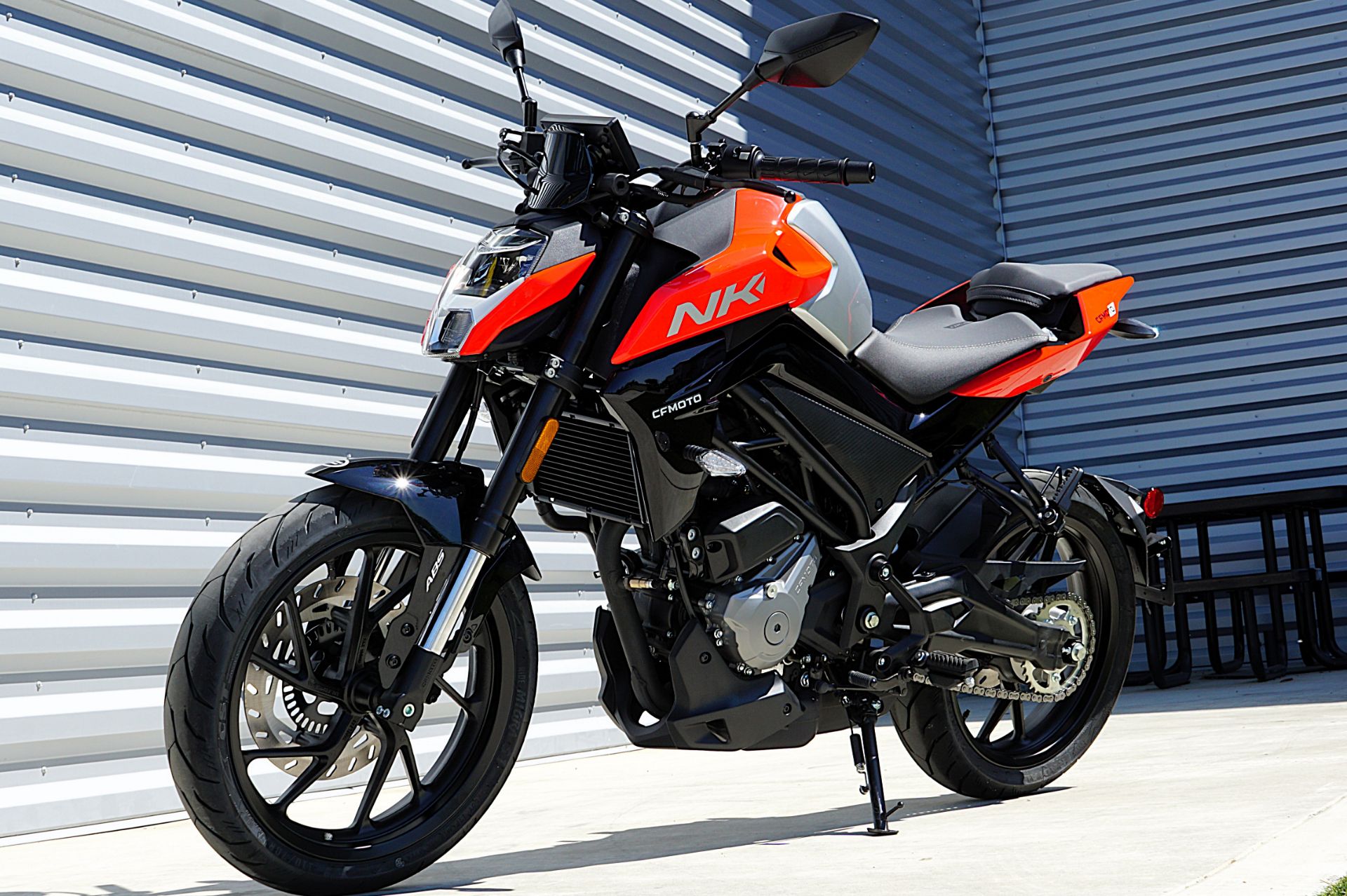 2025 CFMOTO 300NK