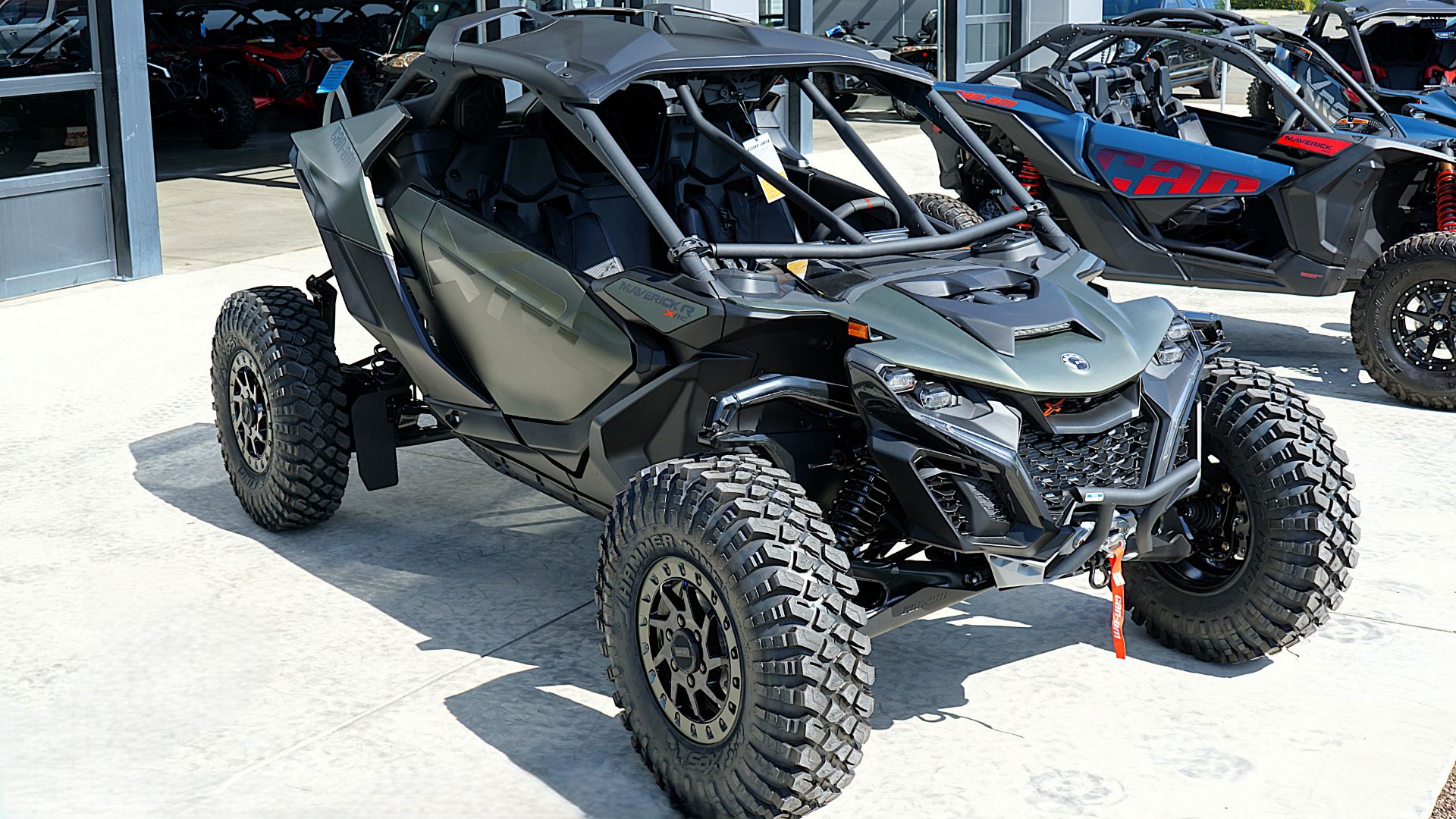 2026 Can-Am Maverick R X RC with Smart-Shox