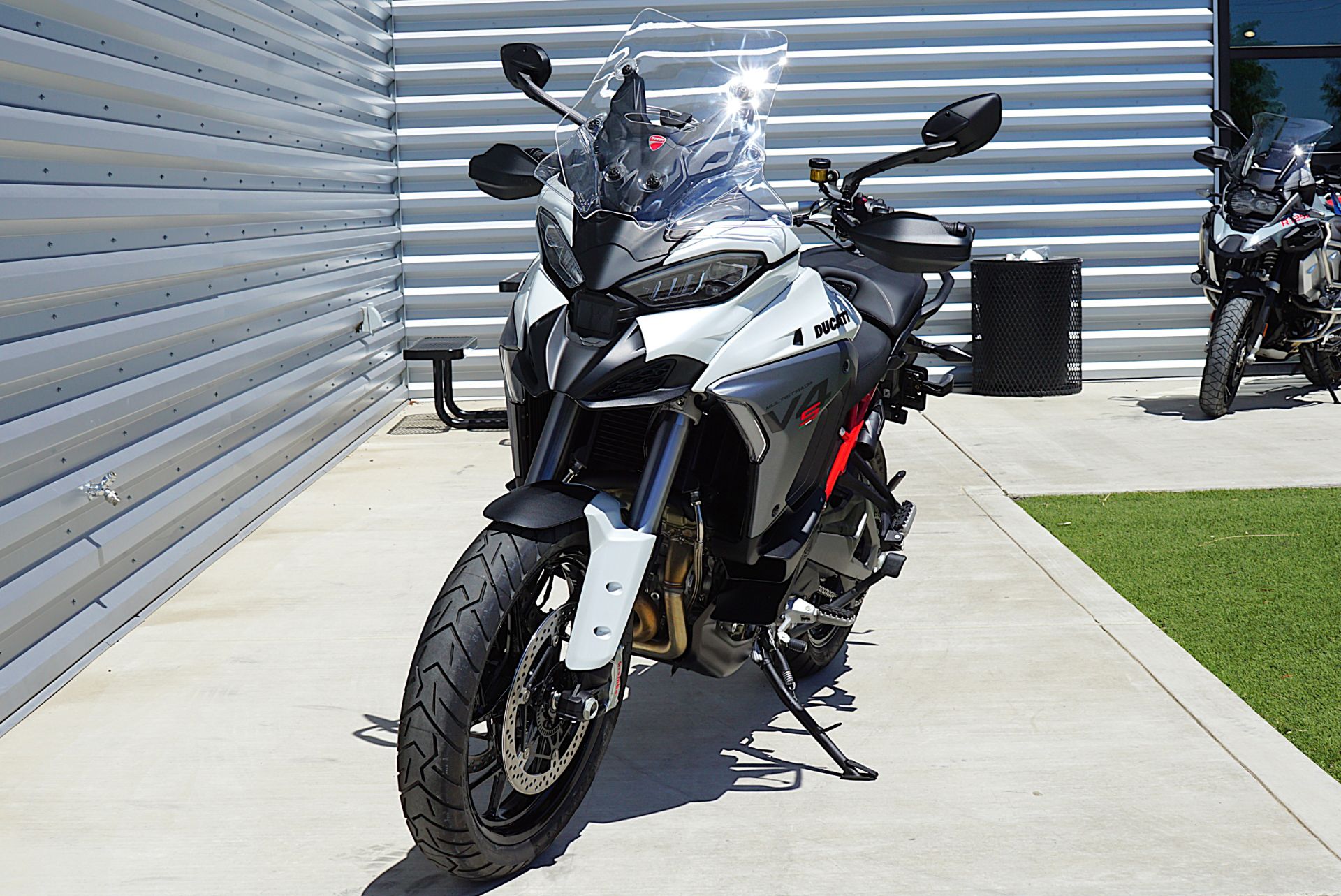 2026 Ducati Multistrada V4 S Travel & Radar 1