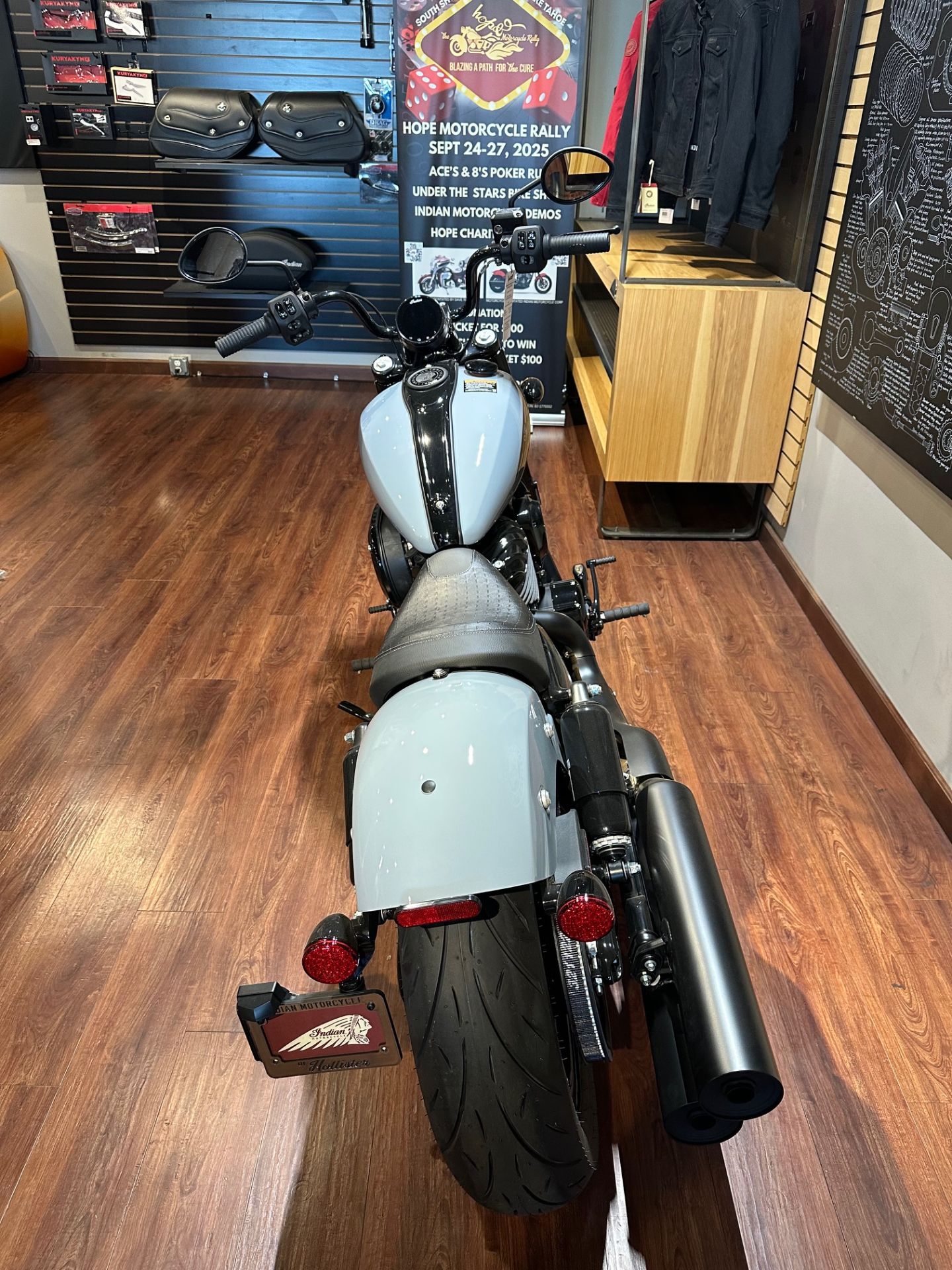 2025 Indian Motorcycle Chief Bobber Dark Horse® in Hollister, California - Photo 4