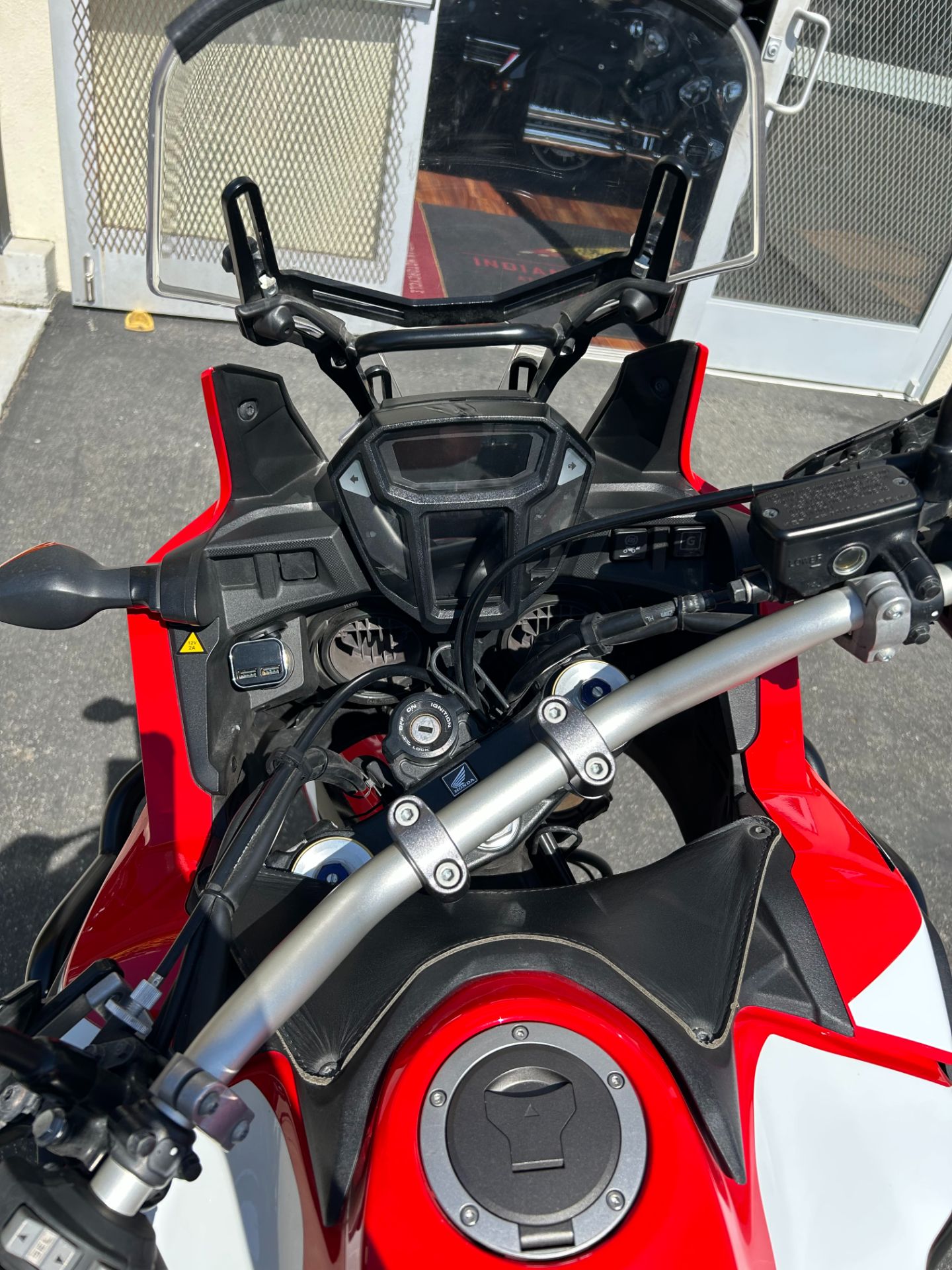 2017 Honda Africa Twin DCT in Hollister, California - Photo 8