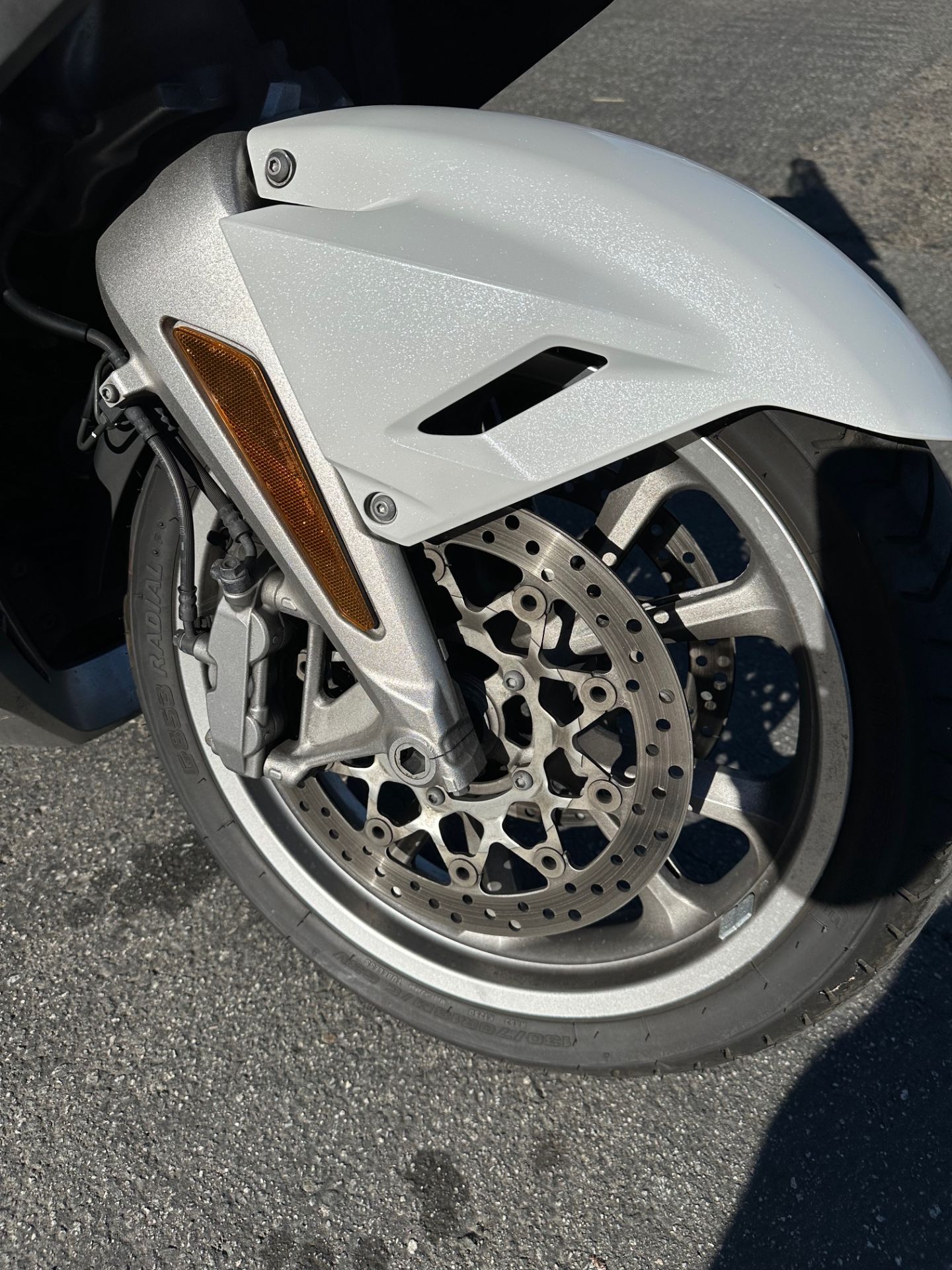 2018 Honda Gold Wing Tour in Hollister, California - Photo 5