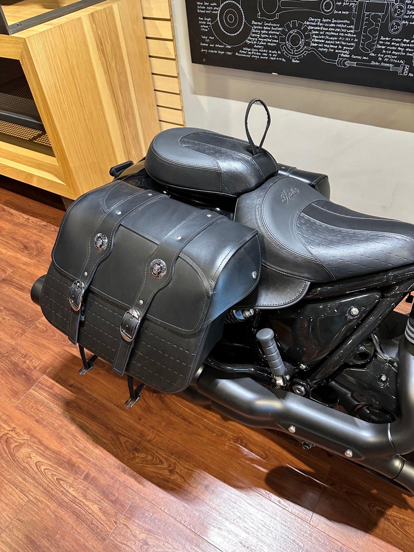 2025 Indian Motorcycle Super Chief Dark Horse in Hollister, California - Photo 10