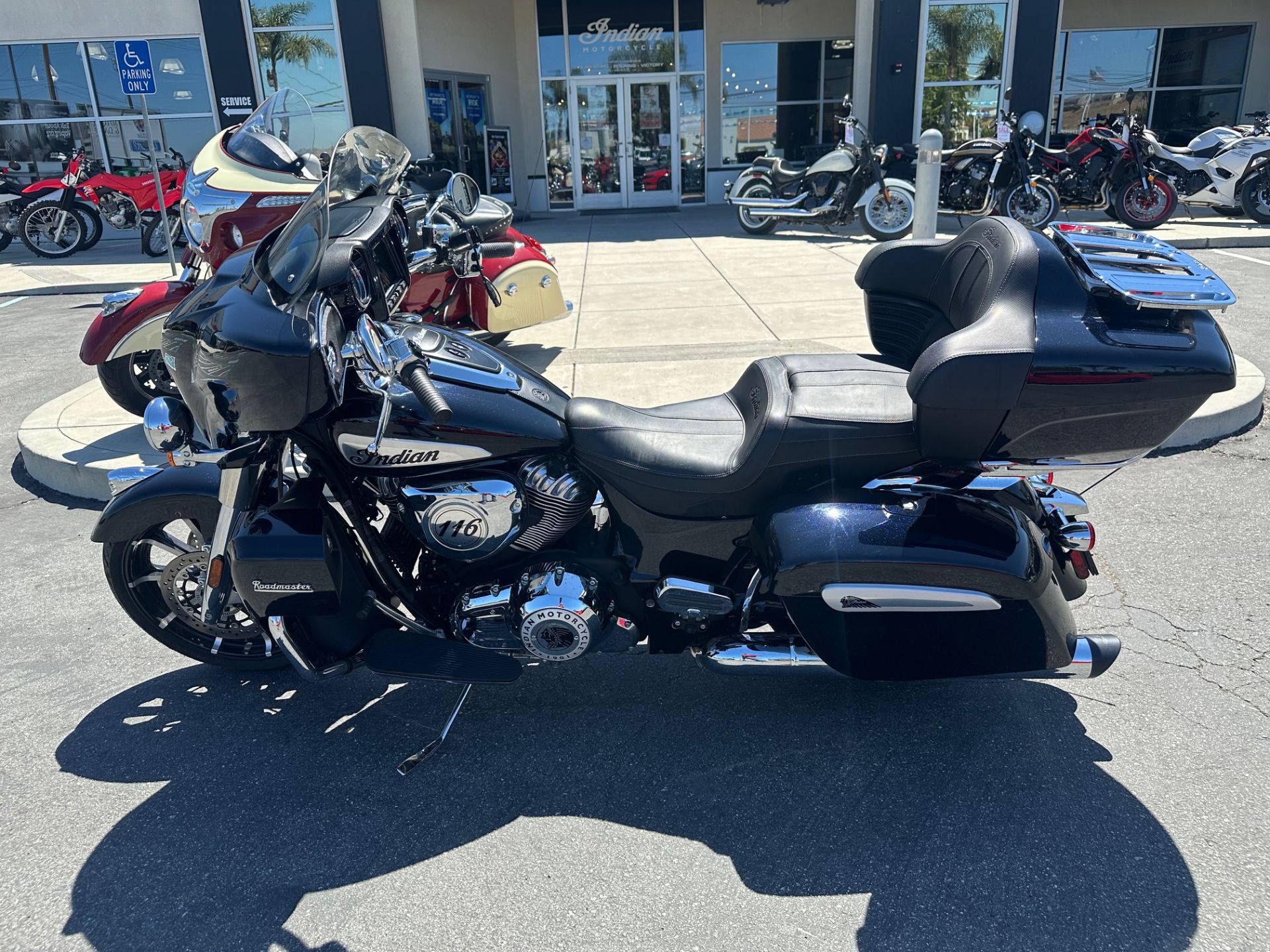 2021 Indian Motorcycle Roadmaster® Limited in Hollister, California - Photo 2