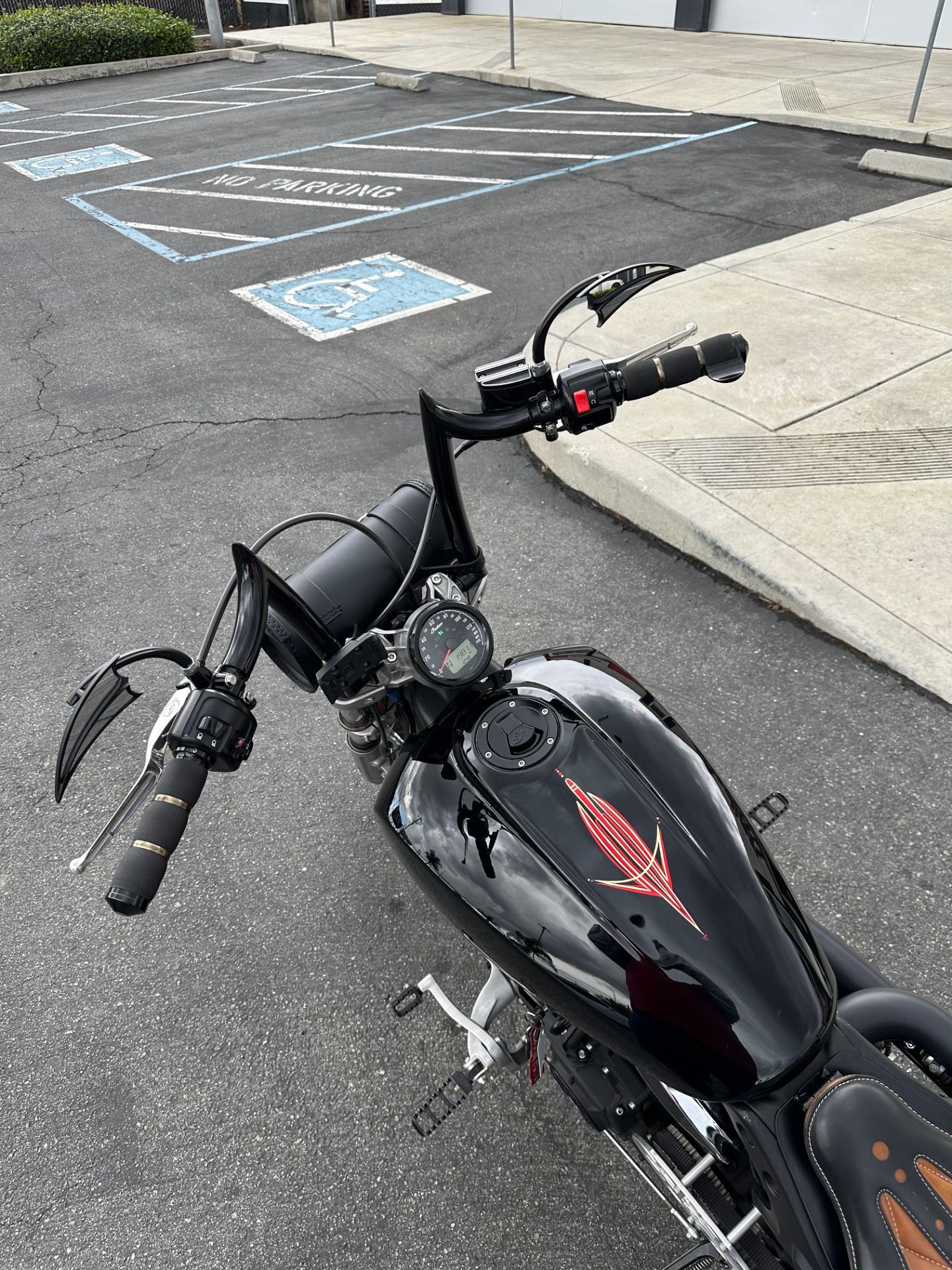2018 Indian Motorcycle Scout® Bobber in Hollister, California - Photo 10