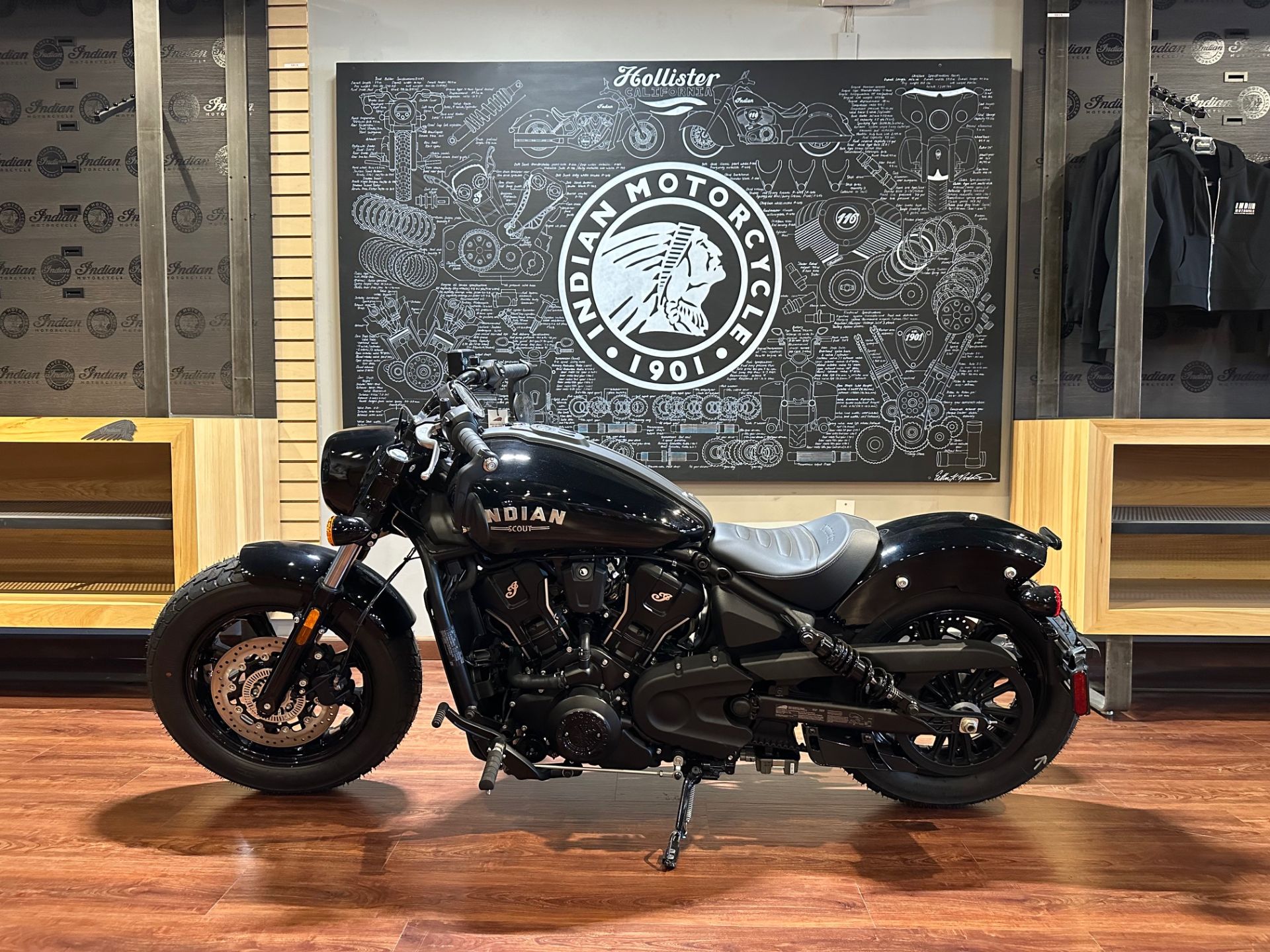 2025 Indian Motorcycle Scout® Bobber in Hollister, California - Photo 2