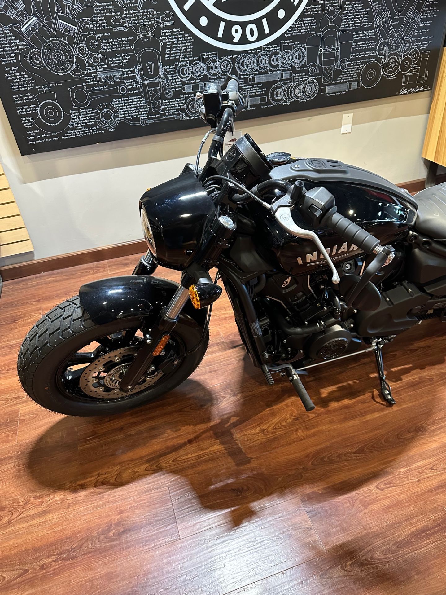 2025 Indian Motorcycle Scout® Bobber in Hollister, California - Photo 6