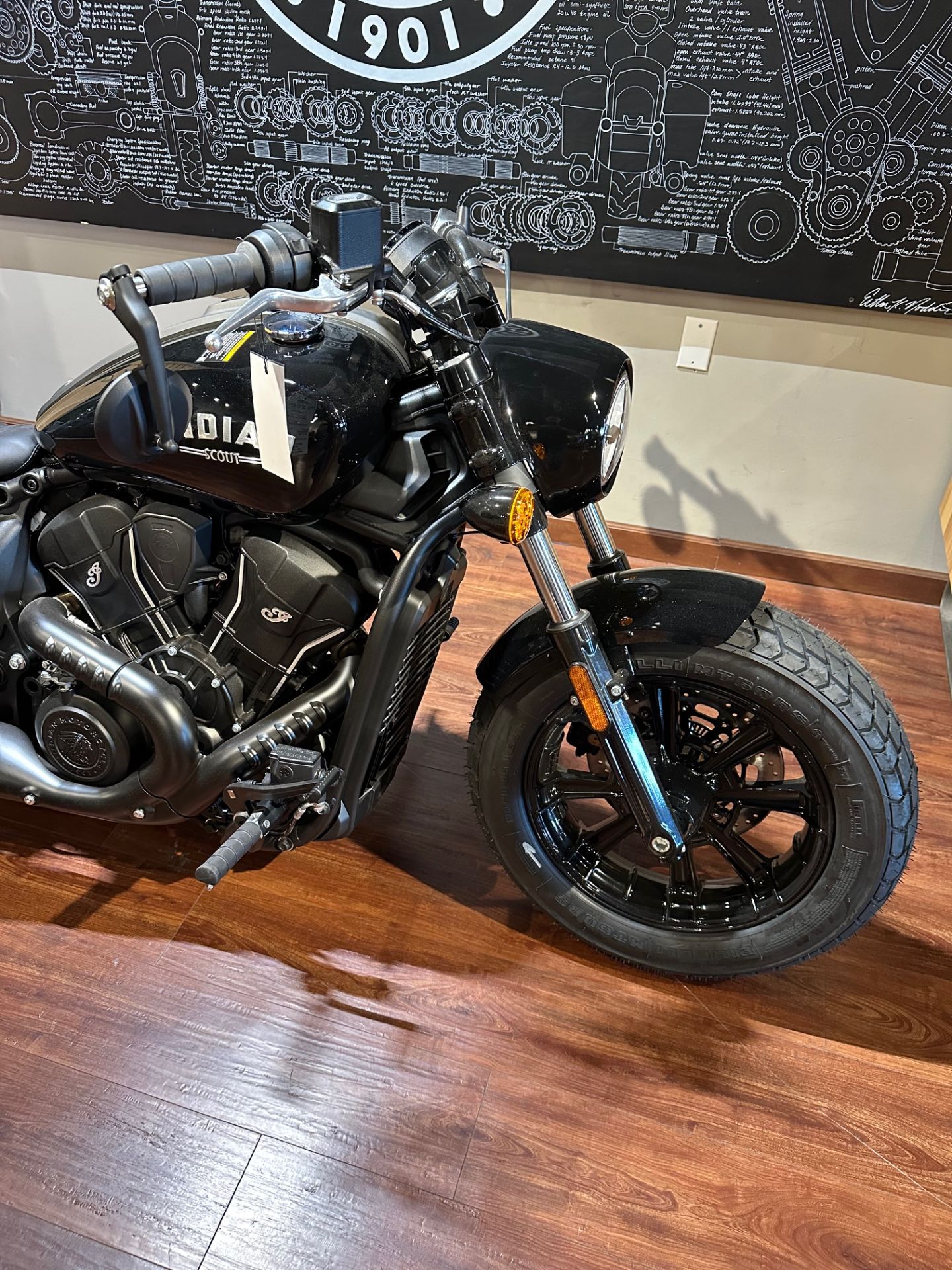 2025 Indian Motorcycle Scout® Bobber in Hollister, California - Photo 9