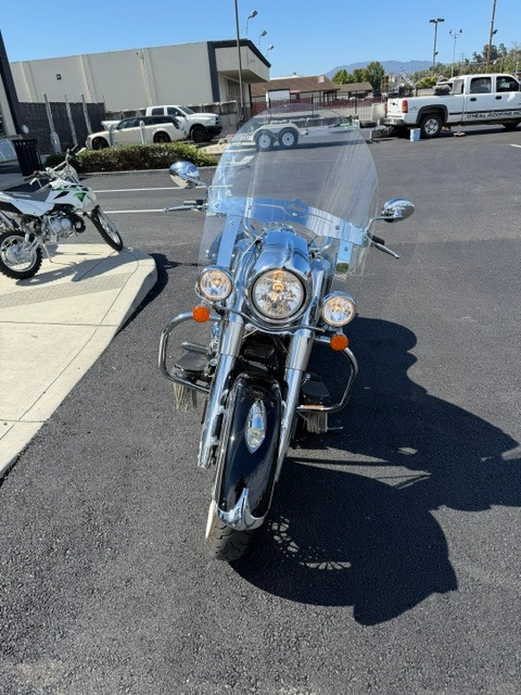 2017 Indian Motorcycle Chief® Vintage in Hollister, California - Photo 3