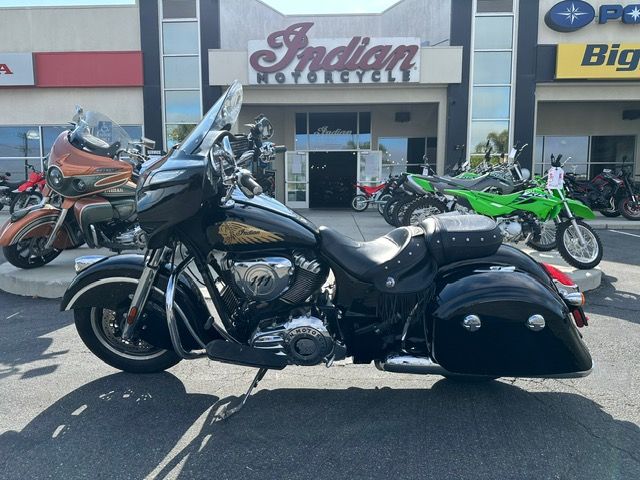 2014 Indian Motorcycle Chieftain™ in Hollister, California - Photo 2