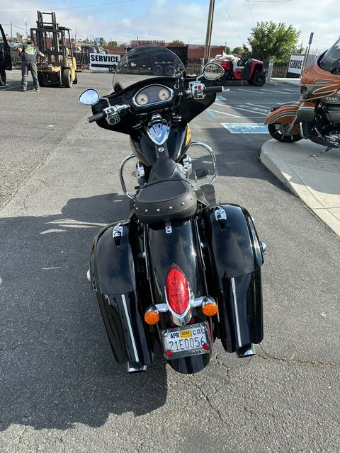 2014 Indian Motorcycle Chieftain™ in Hollister, California - Photo 4
