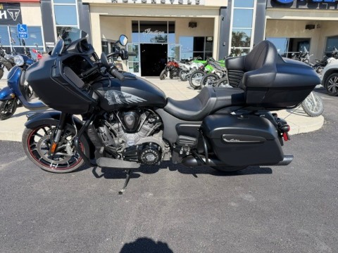 2023 Indian Motorcycle Challenger® Dark Horse® in Hollister, California - Photo 2