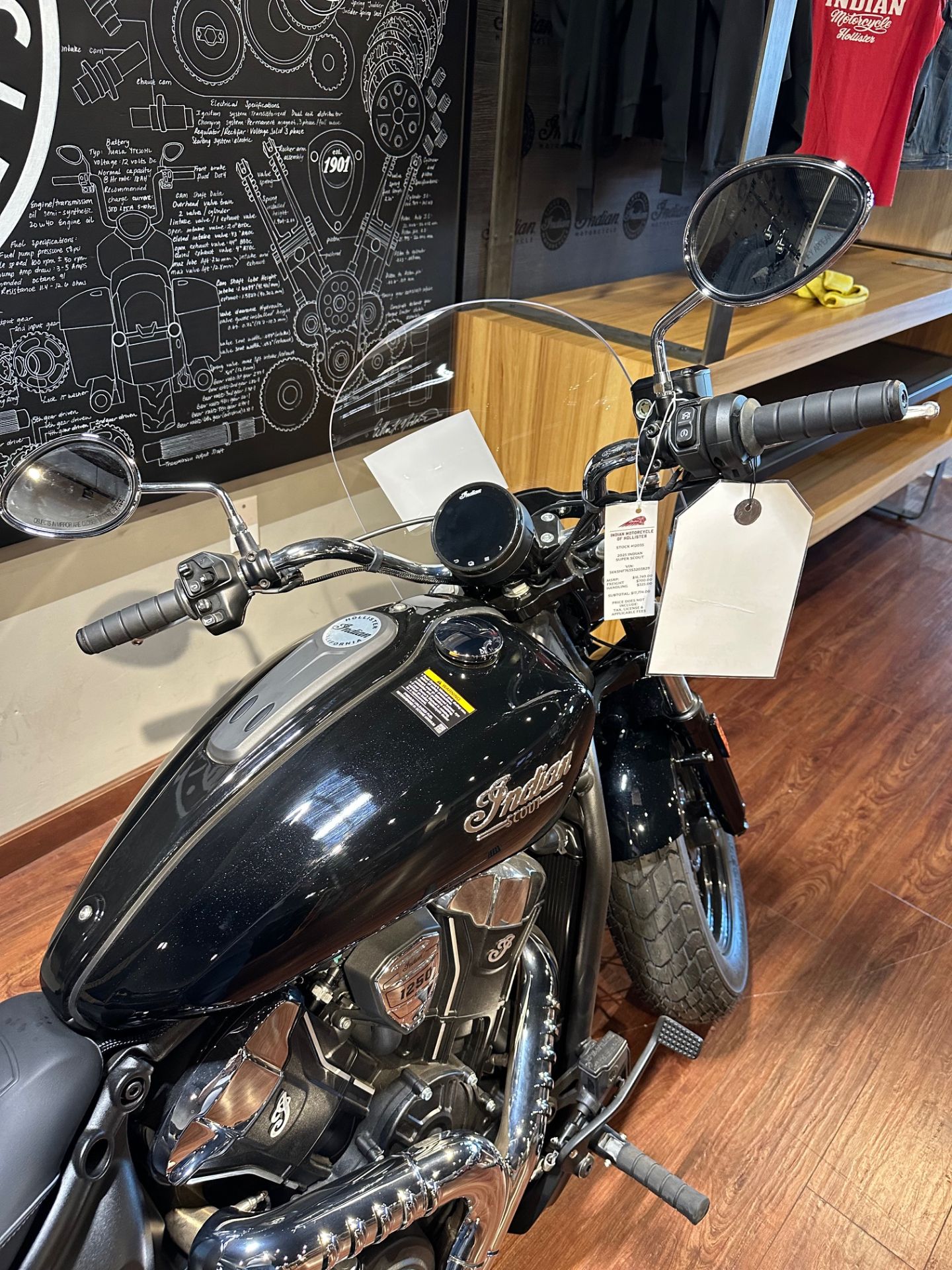2025 Indian Motorcycle Super Scout® Limited +Tech in Hollister, California - Photo 11