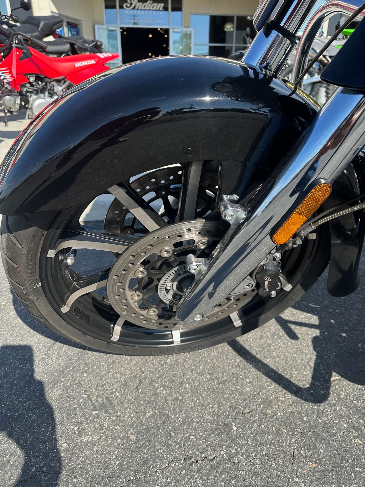 2017 Indian Motorcycle Chieftain® Limited in Hollister, California - Photo 8