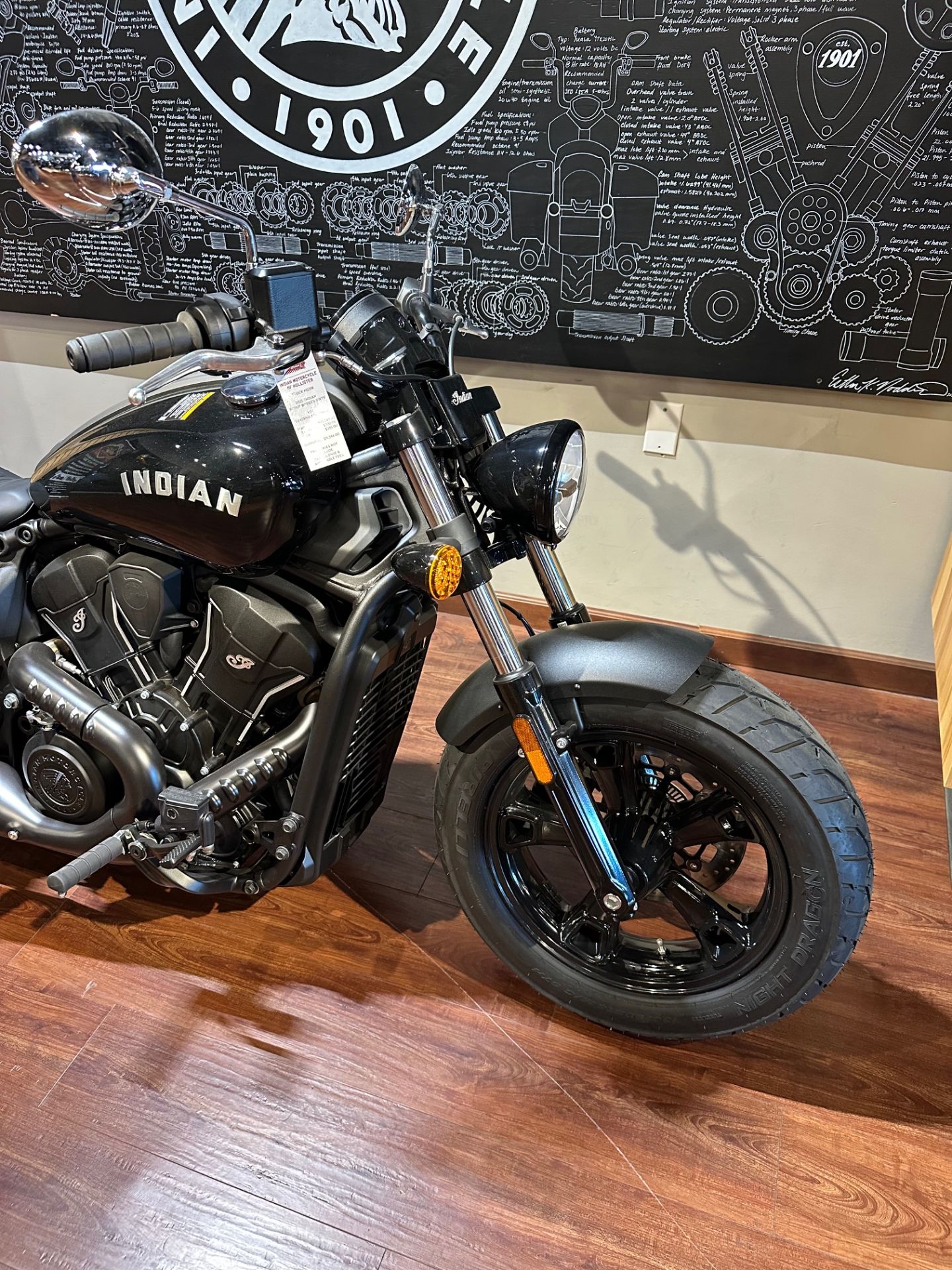 2025 Indian Motorcycle Scout® Sixty Bobber in Hollister, California - Photo 9